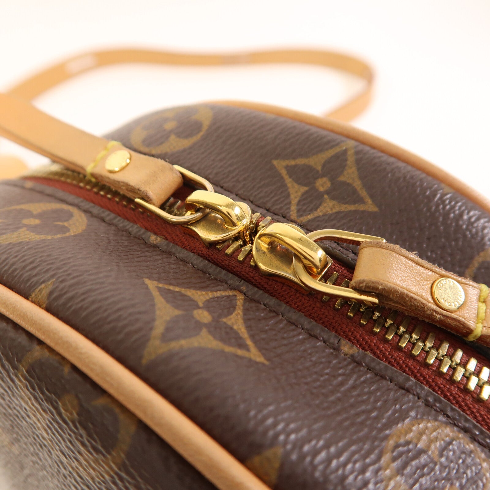 LOUIS VUITTON Monogram Boite Chapeau Souple PM金扣肩背袋