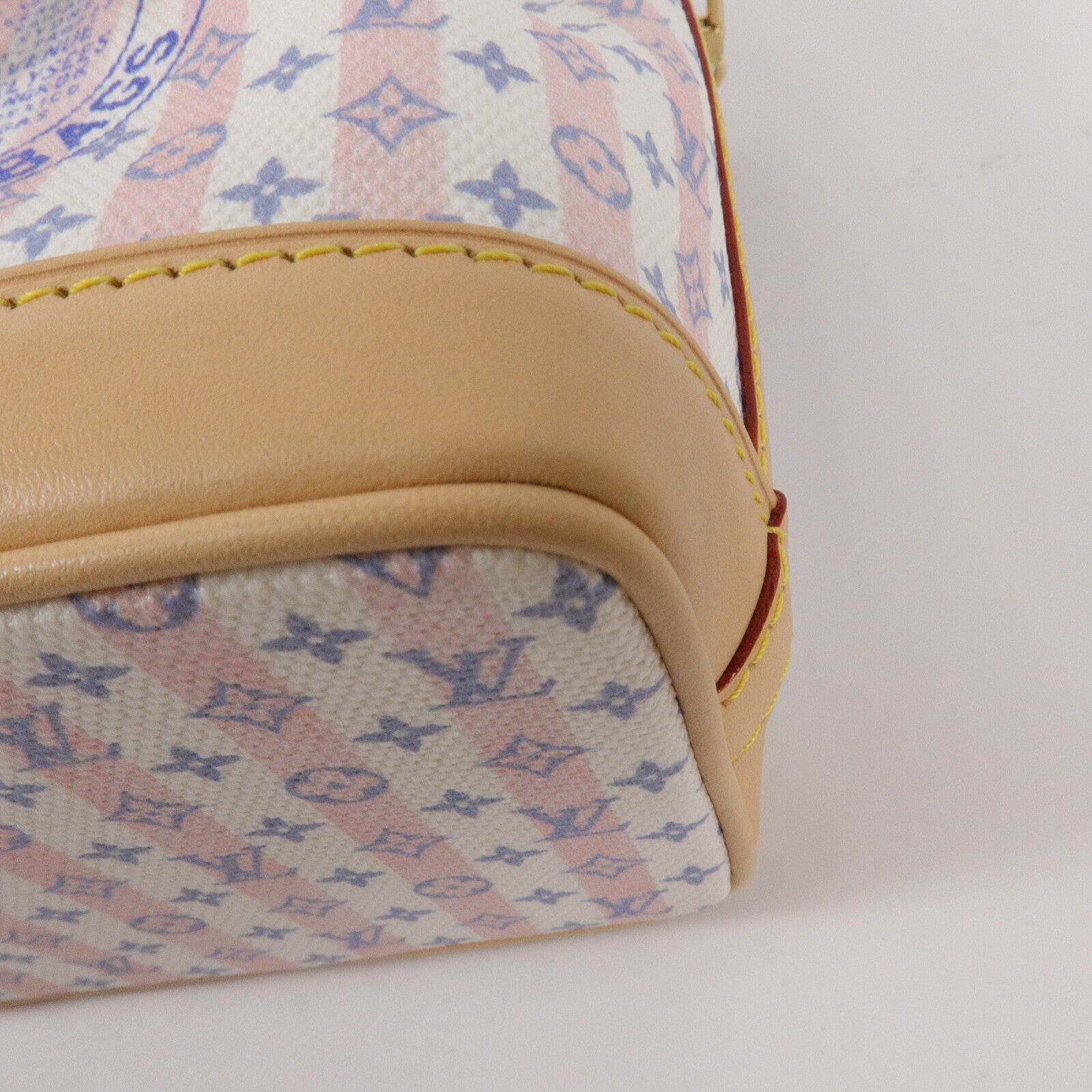 LOUIS VUITTON Bicolor Monogram Nano Noe鏈帶手挽肩背兩用袋