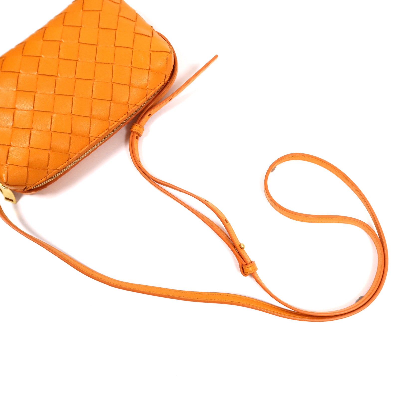 BOTTEGA VENETA 羊皮皮革MINI LOOP金扣肩背袋