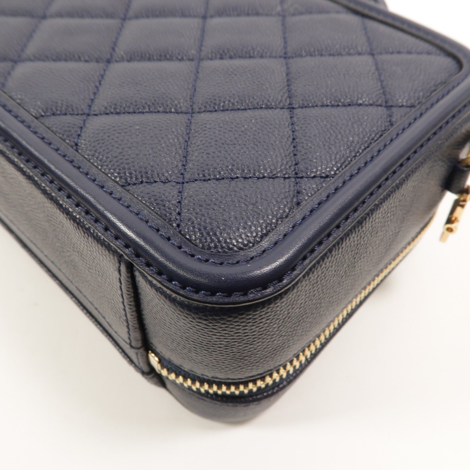 CHANEL 牛皮皮革Filigree Vanity Case鏈帶手挽肩背兩用袋
