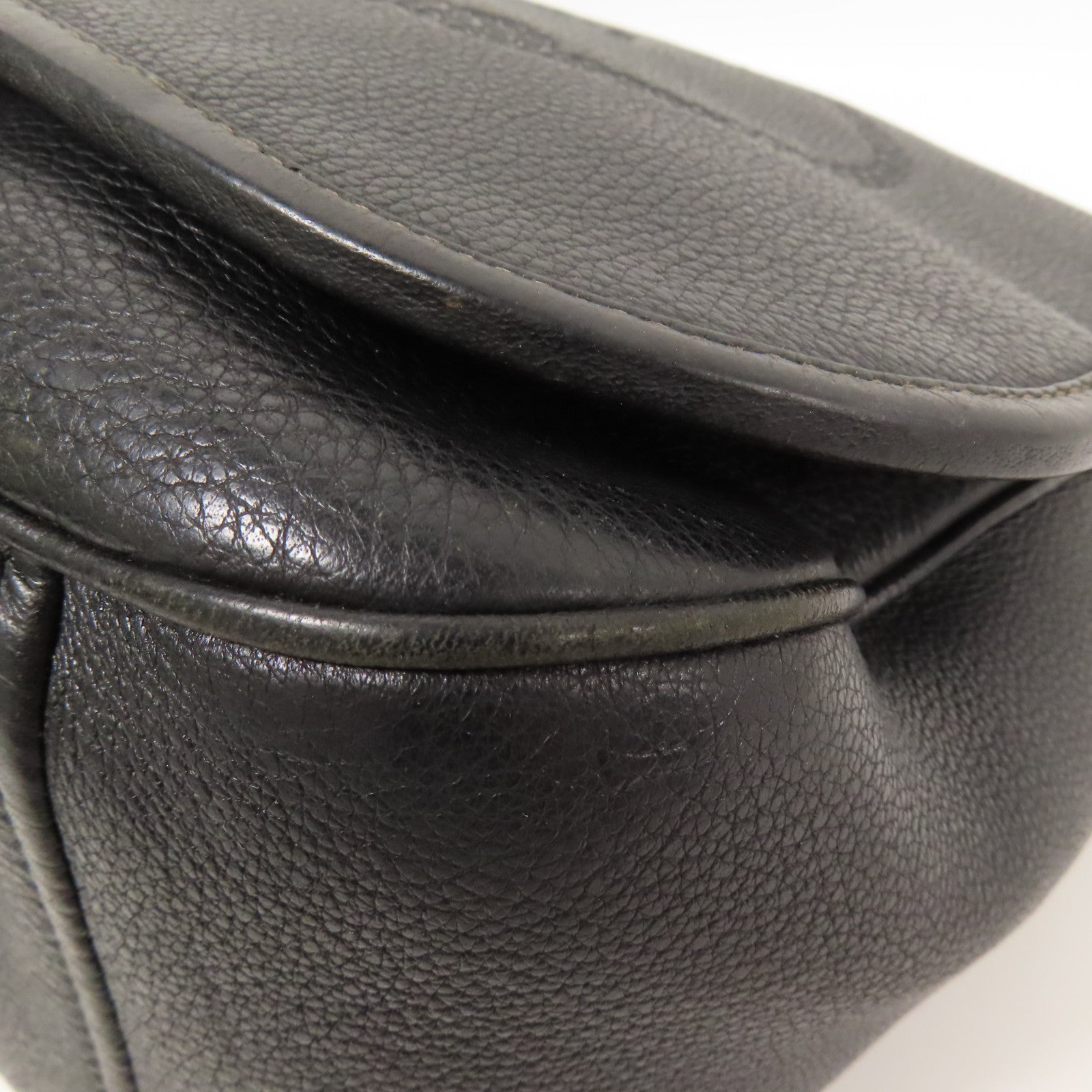 PRADA 牛皮皮革Shoulder Bag 金扣肩背袋