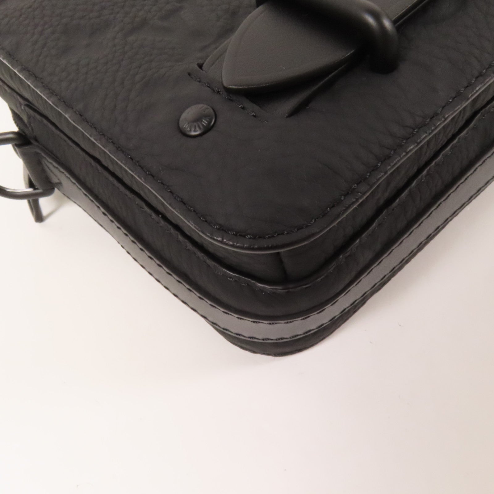 LOUIS VUITTON Monogram Taurillon Steamer Messenger肩背袋