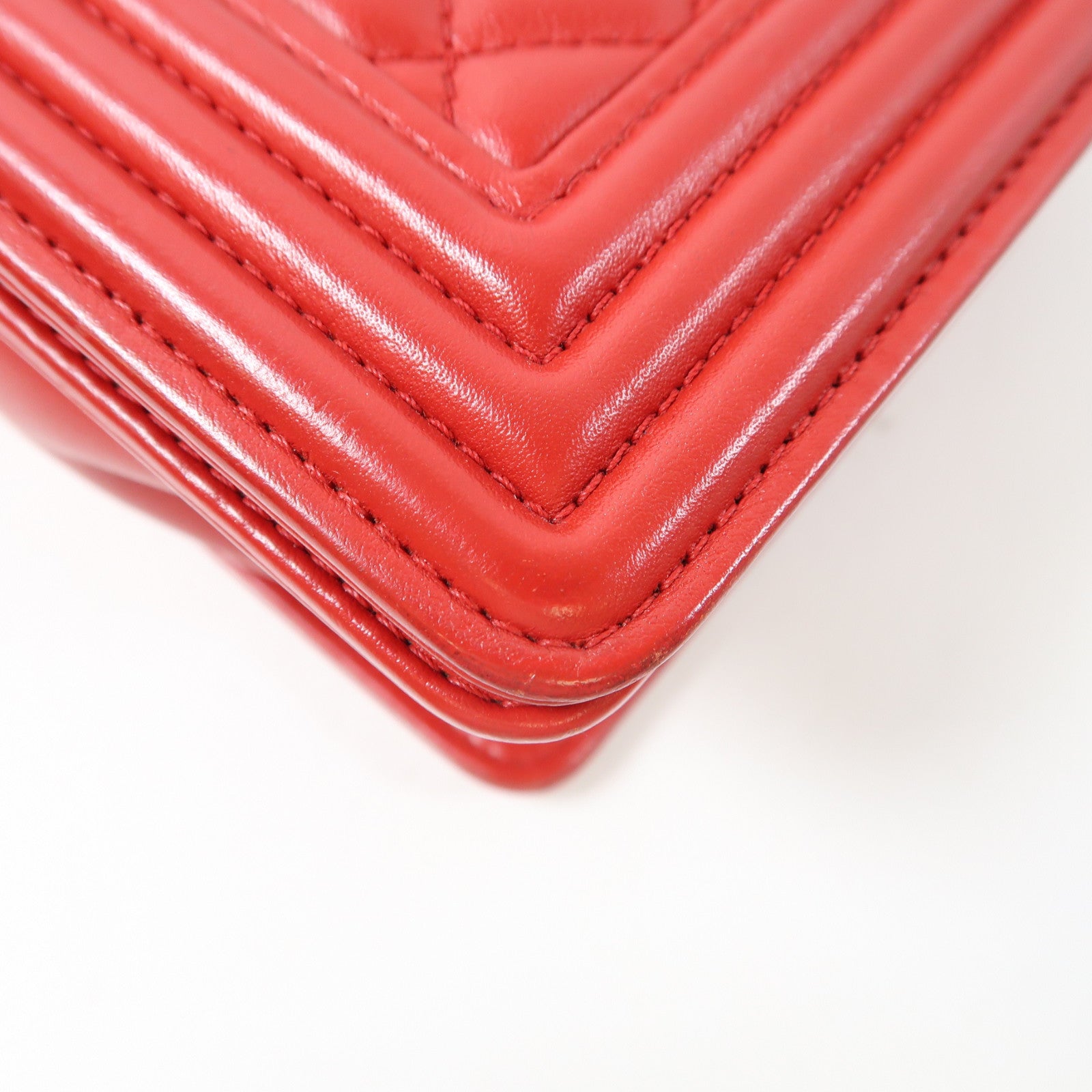 CHANEL Quilted CC Boy 25cm Chain Shoulder Bag Calfskin Leather Red