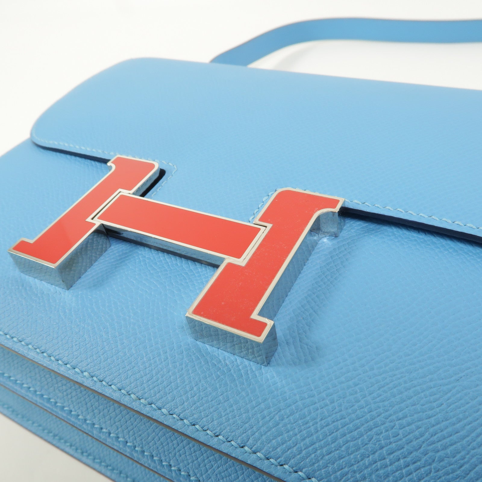 HERMES Epsom皮革Constance 24肩背袋Bleu Du Nord/Rouge de Coeur