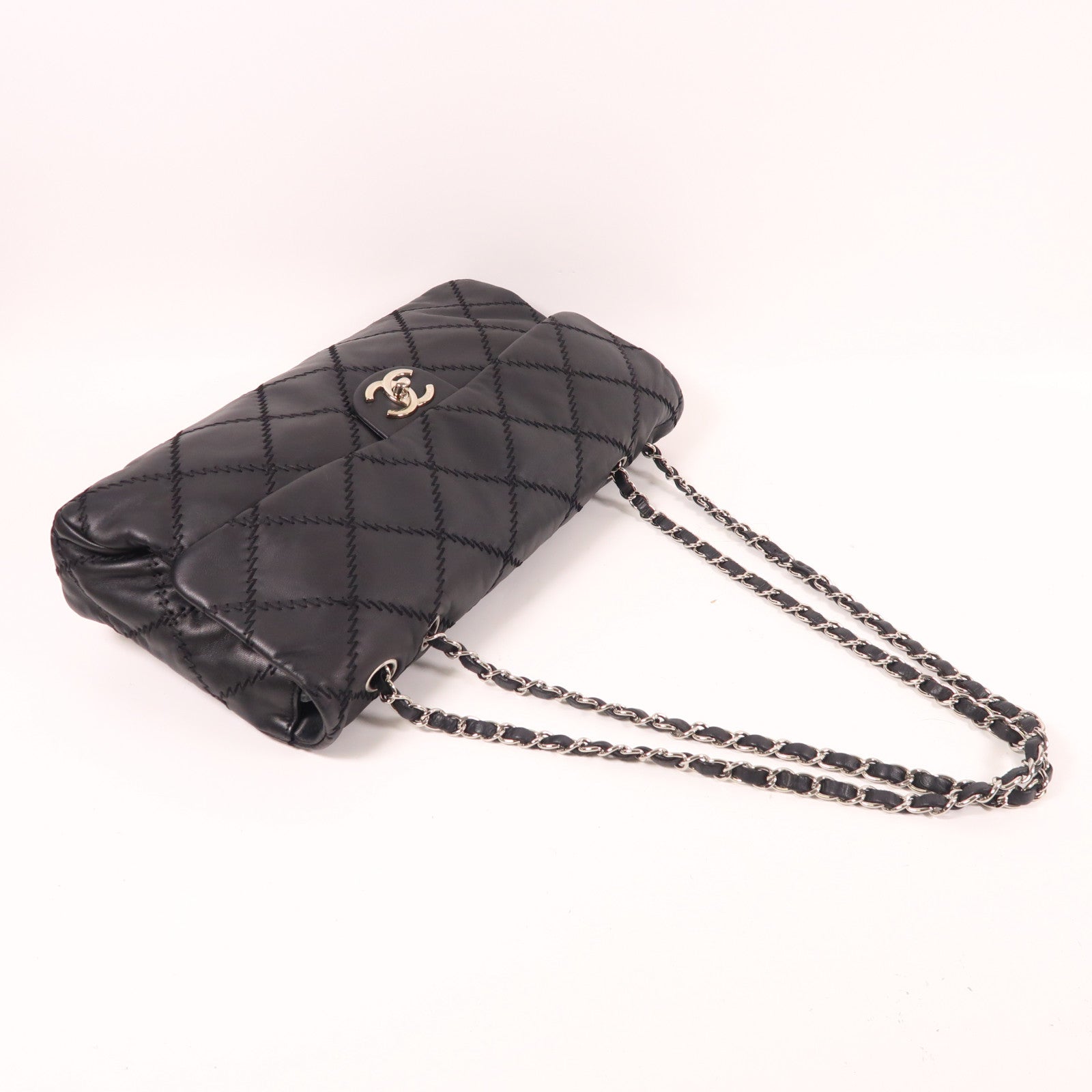 CHANEL 皮革Chain Shoulder銀扣鏈帶肩背袋黑色