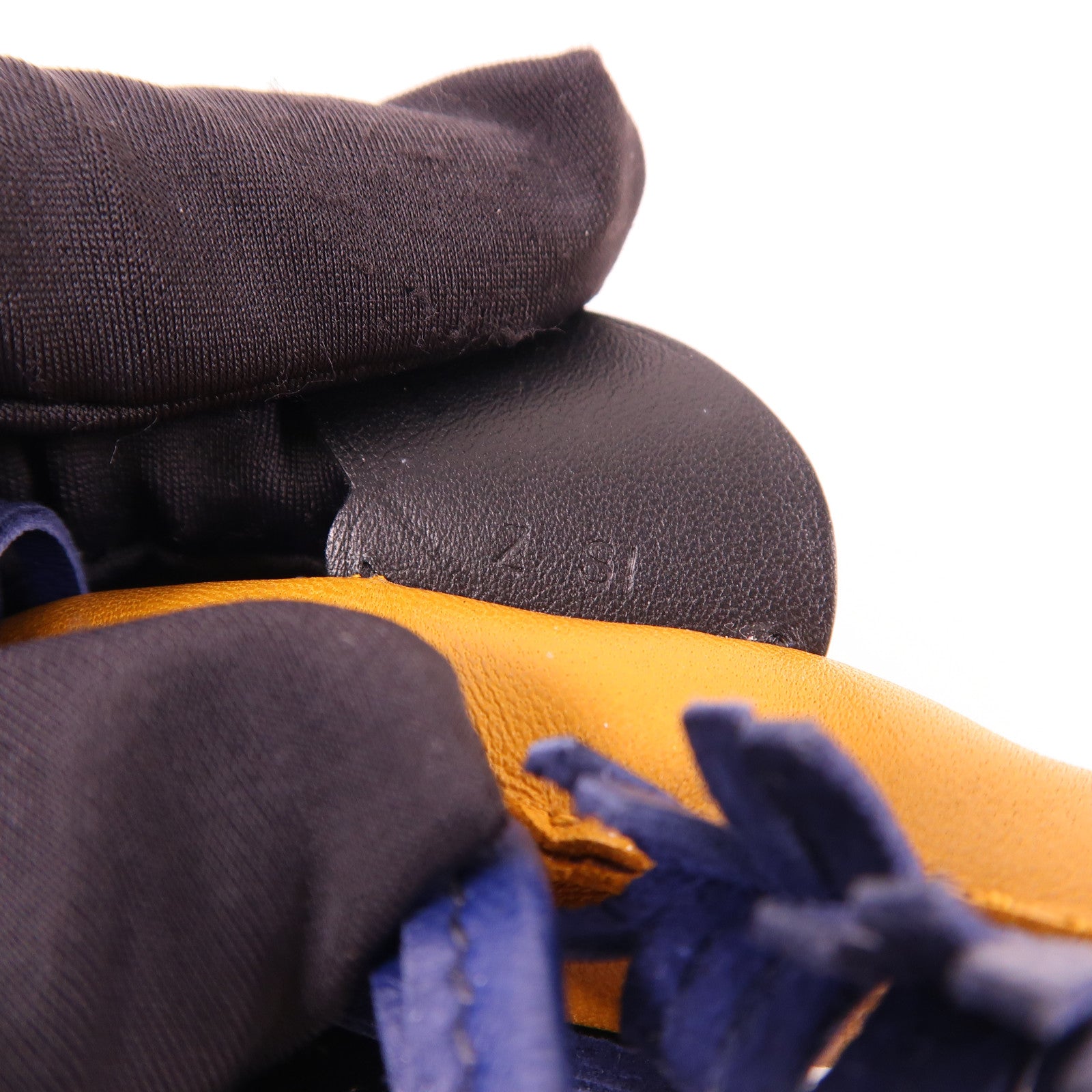 HERMES Swift/Milo皮革Rodeo Pegase PM掛飾Sesame