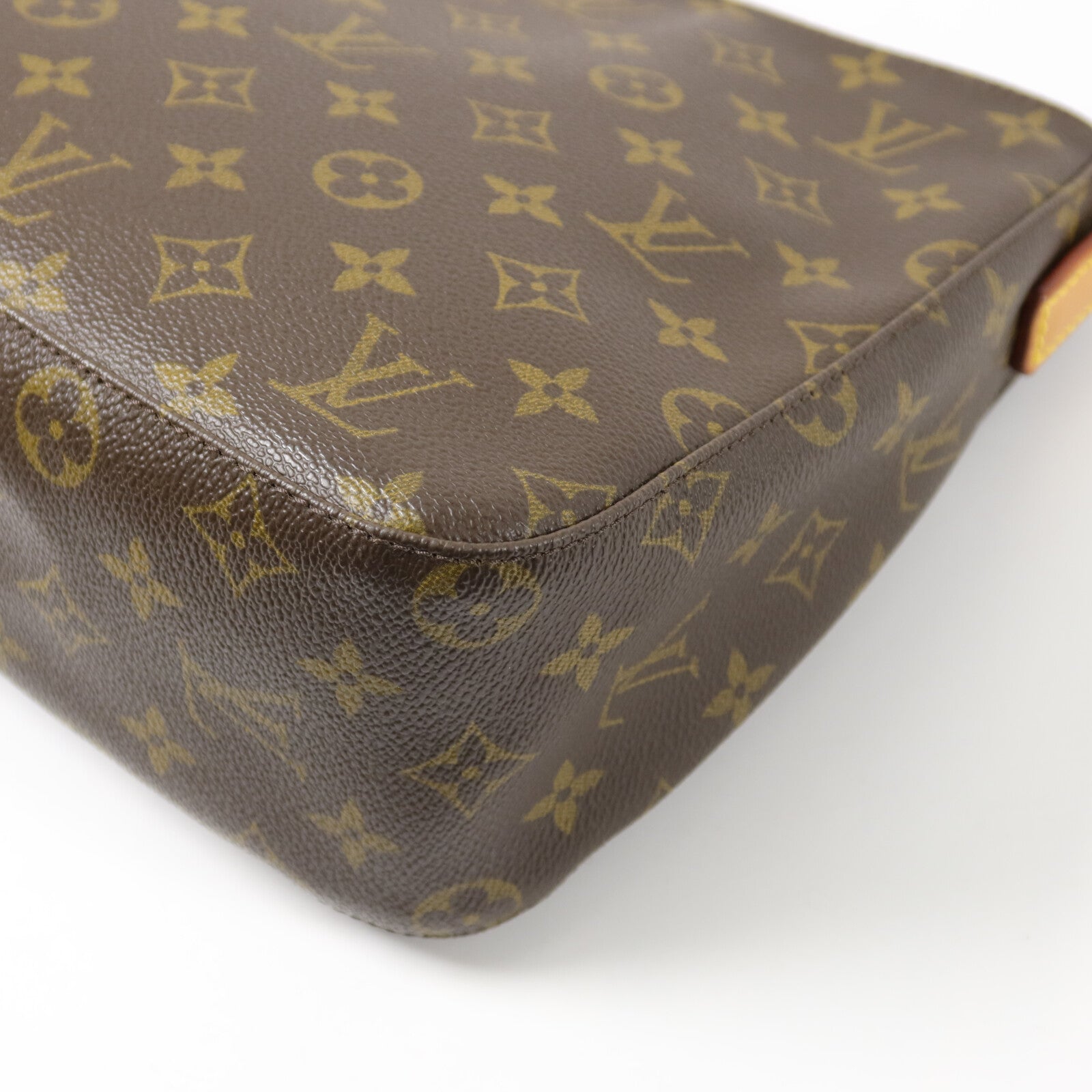 LOUIS VUITTON Monogram Looping MM肩背袋