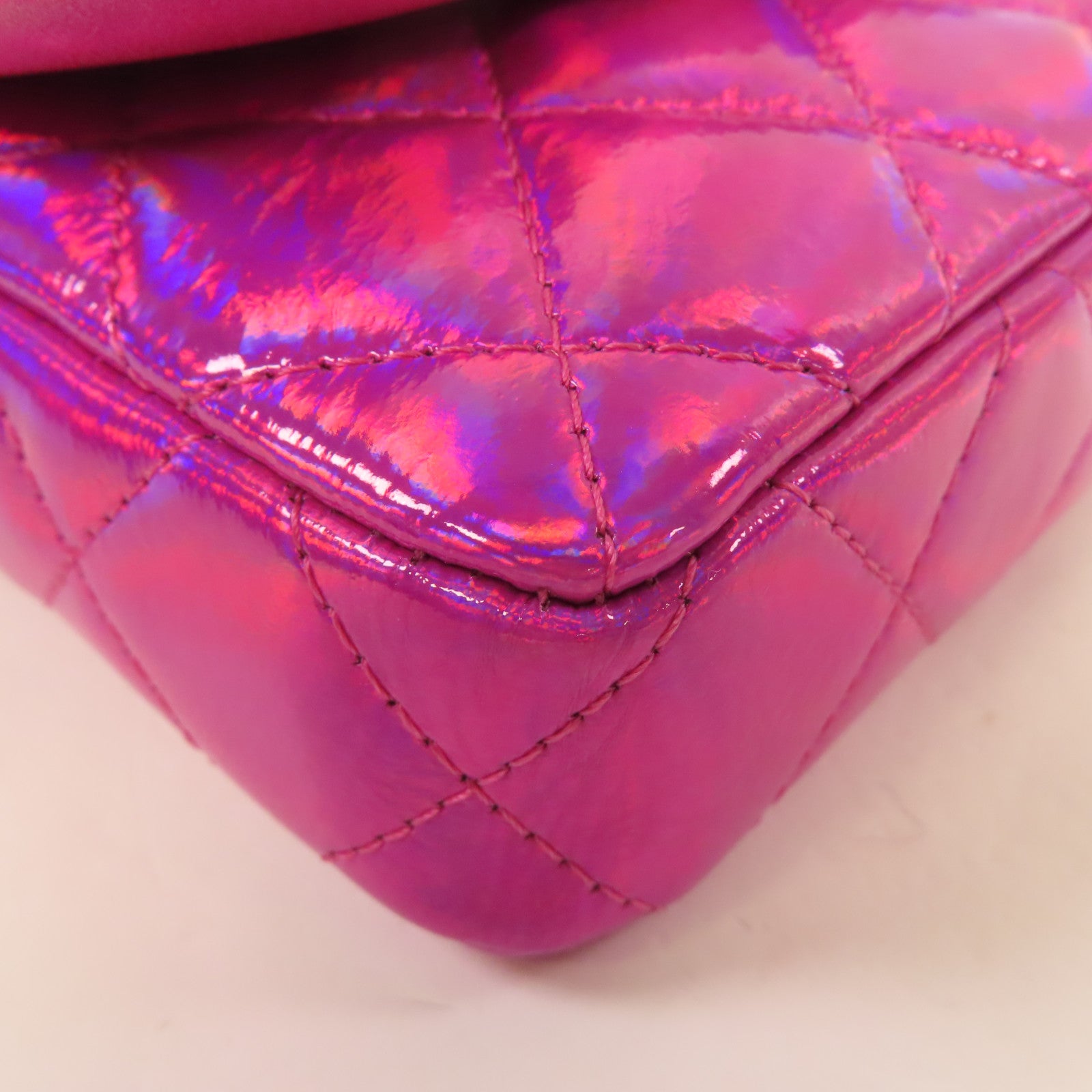 CHANEL 漆皮皮革Chain Handbag銀扣手挽袋虹彩粉紅色