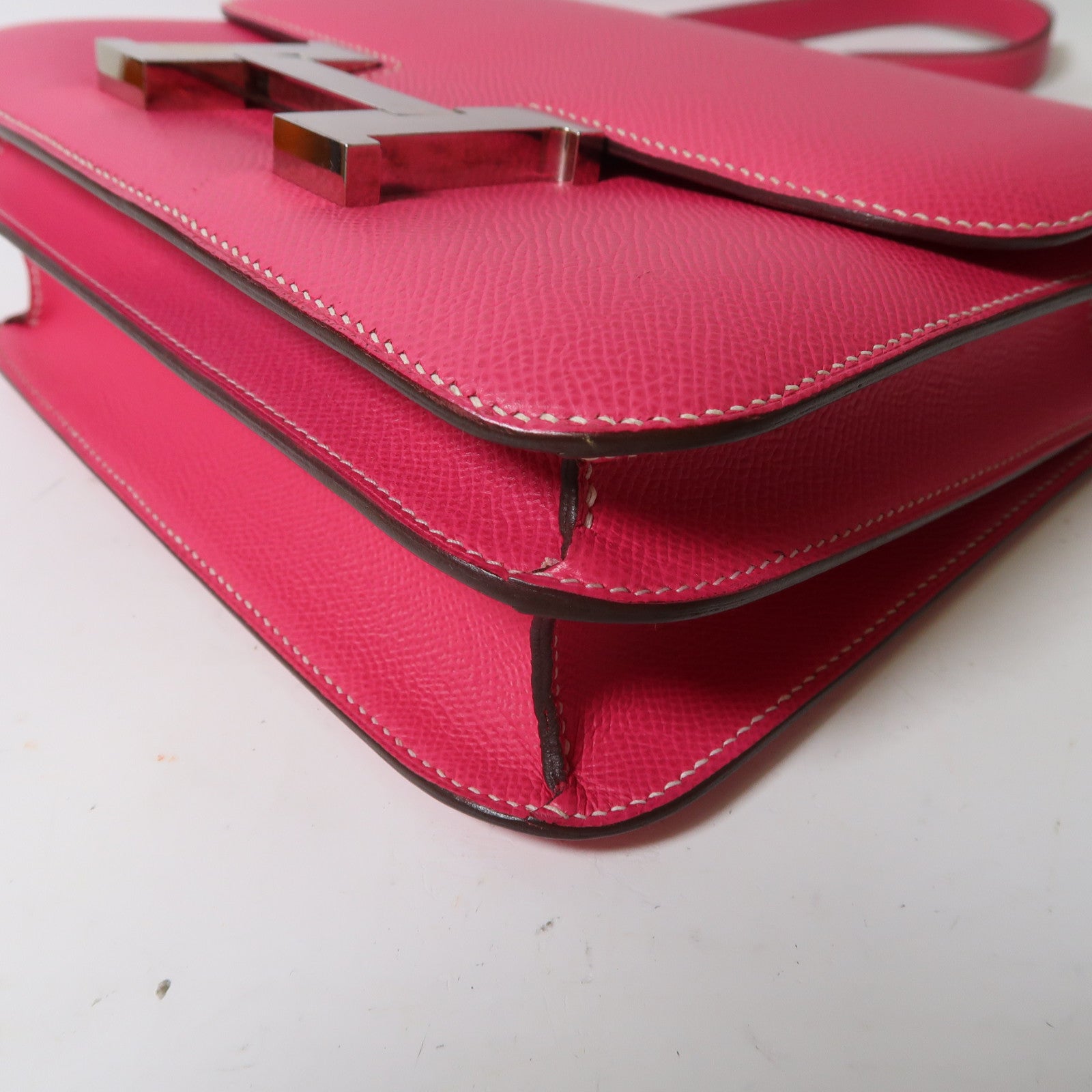 HERMES Epsom皮革Constance 24銀扣肩背袋Rose Tyrien粉紅色