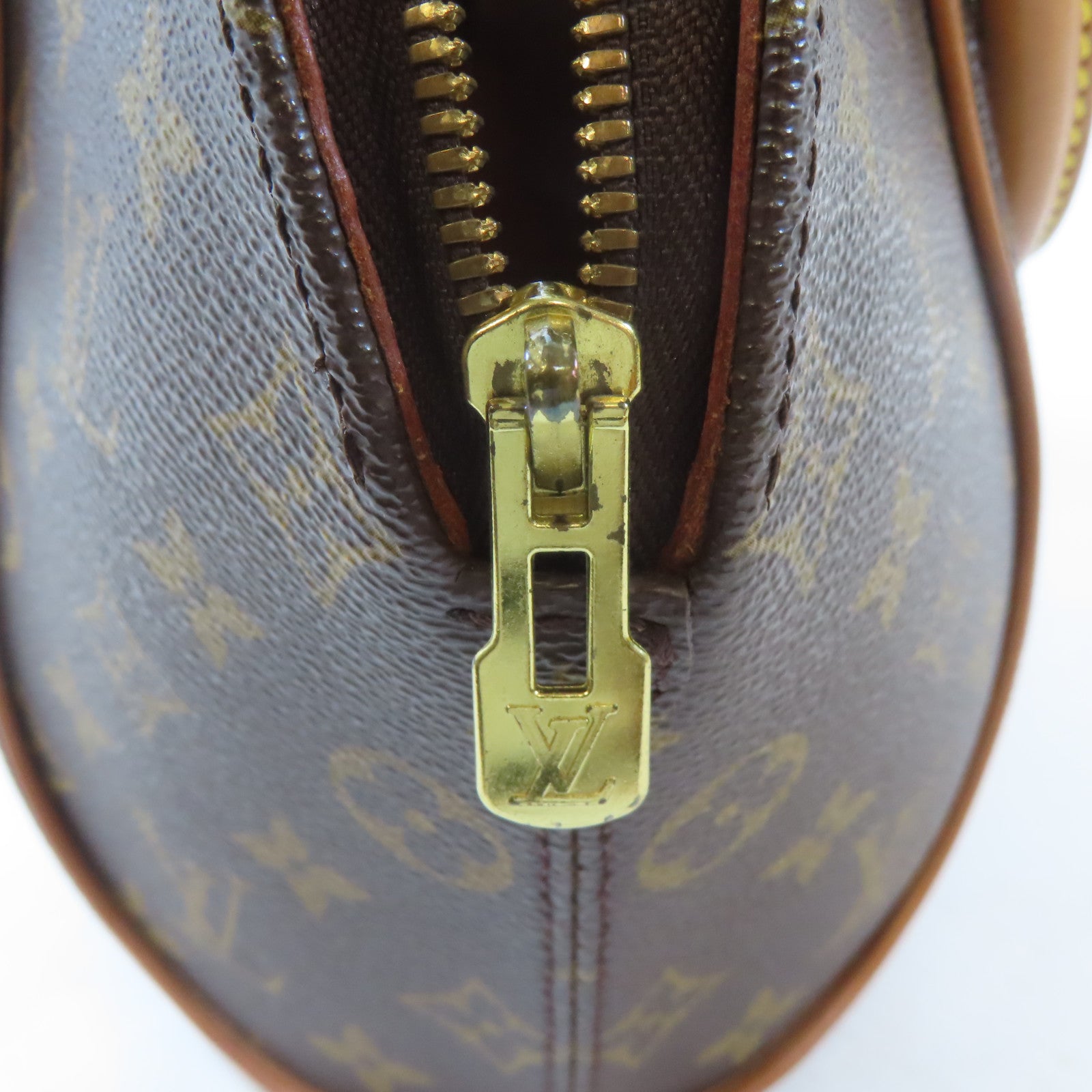 LOUIS VUITTON Monogram Ellipse PM金扣手挽袋啡色