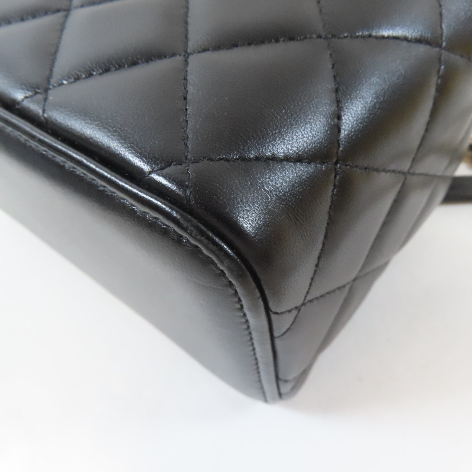 CHANEL 【激減優惠】菱格羊皮皮革Vanity Case金扣鏈帶肩背袋黑色