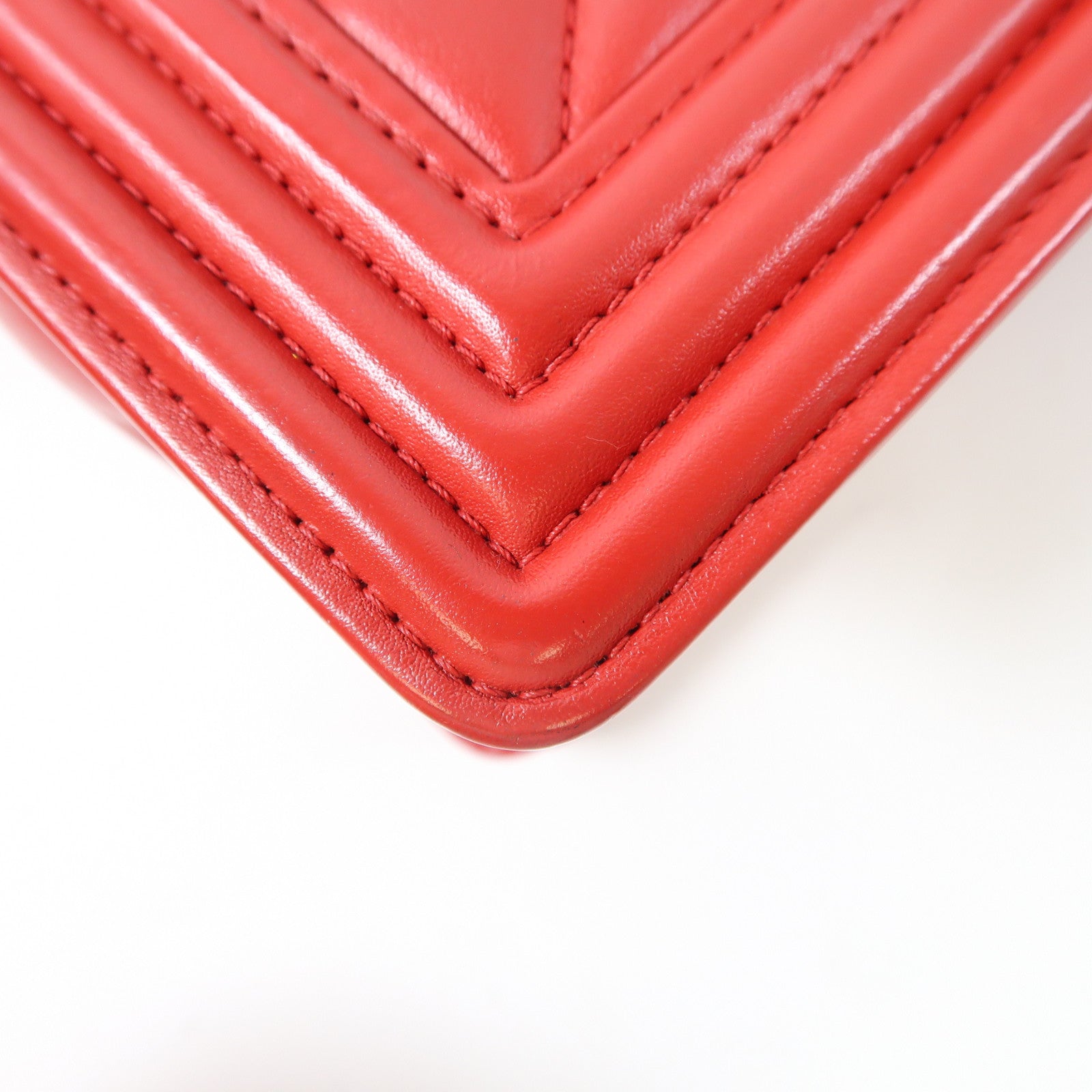 CHANEL Quilted CC Boy 25cm Chain Shoulder Bag Calfskin Leather Red
