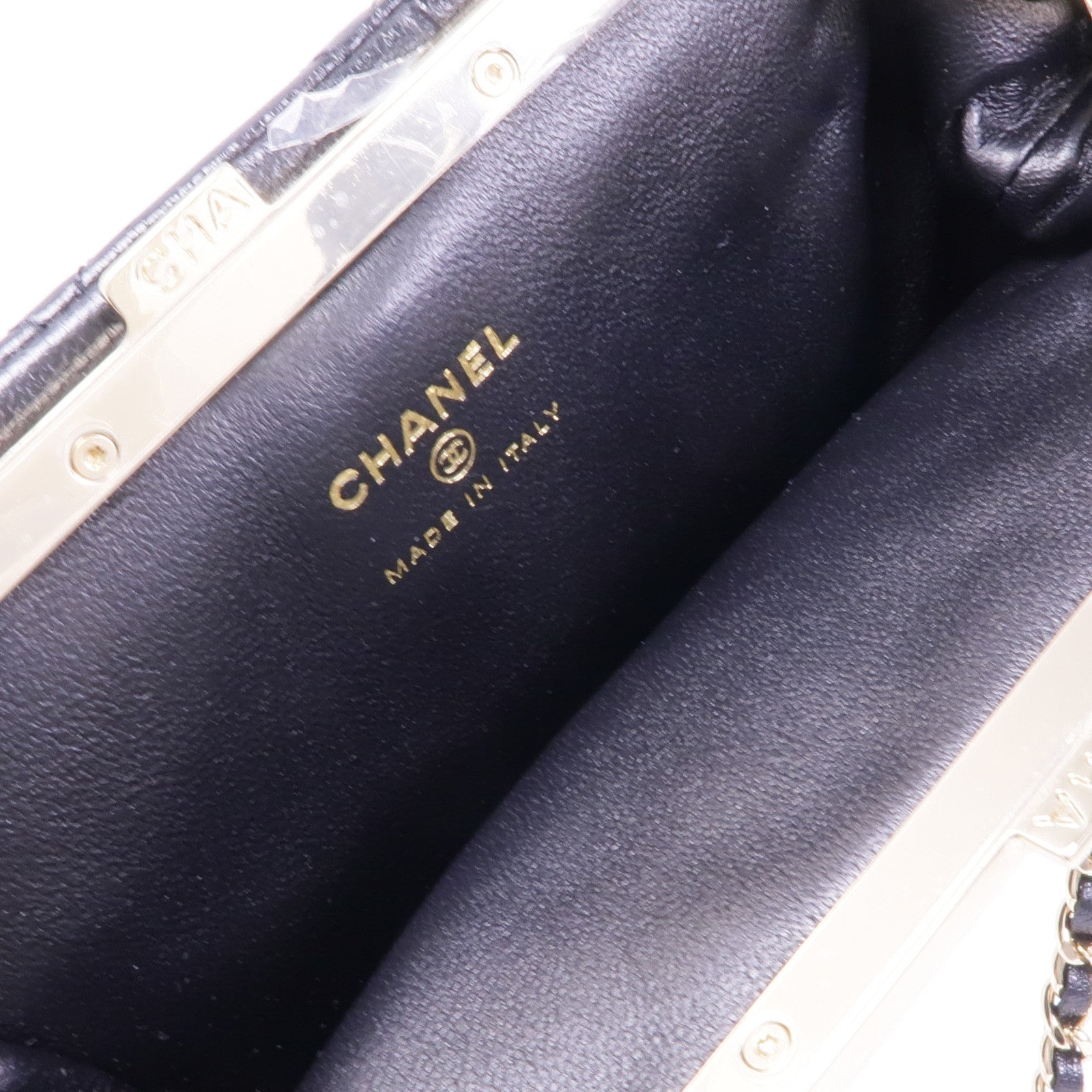 CHANEL 牛皮皮革Chain Shoulder金扣鏈帶肩背袋