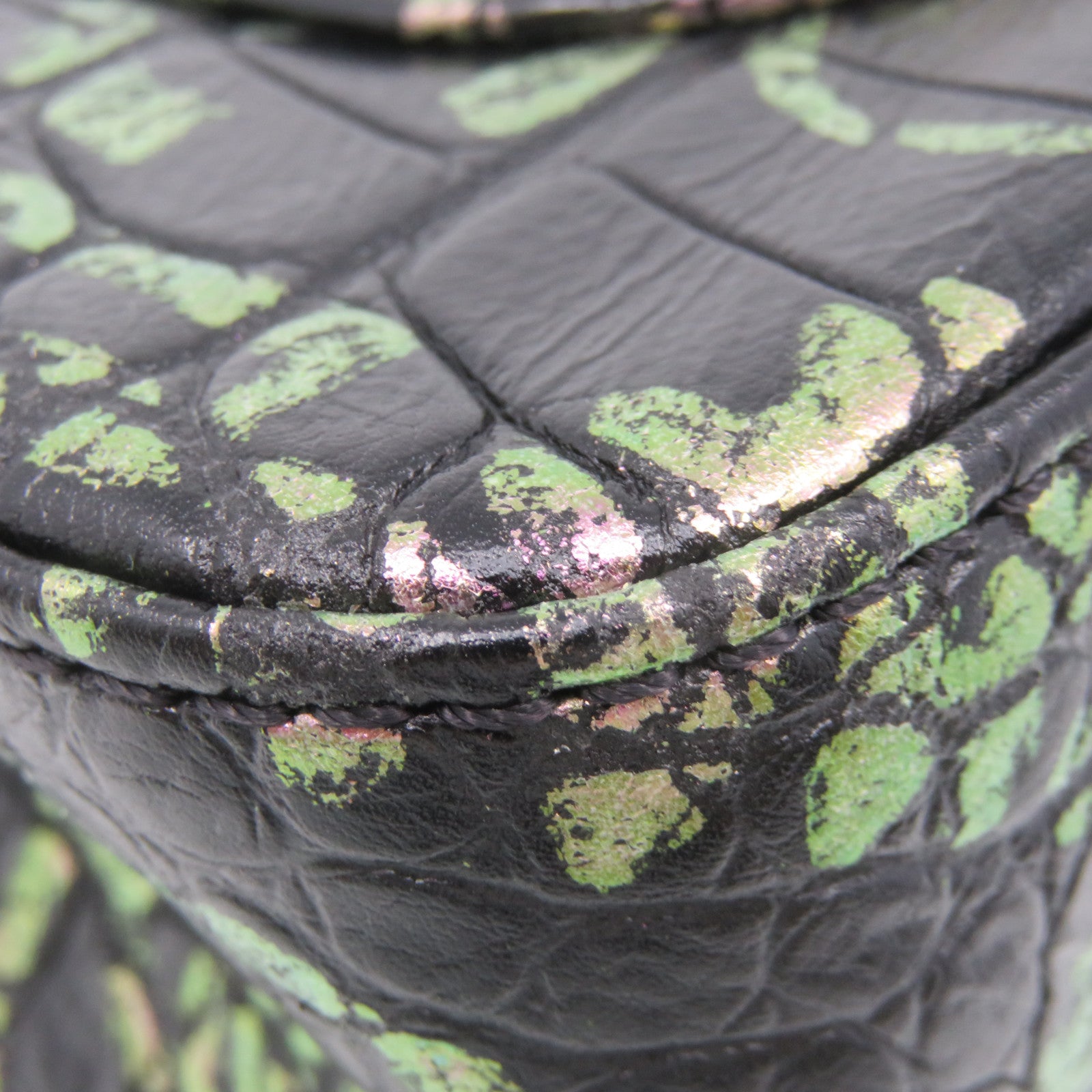CHANEL 【清倉大減價】鱷魚皮革2.55 Chain Shoulder Bag金扣鏈帶肩背袋黑色/彩色