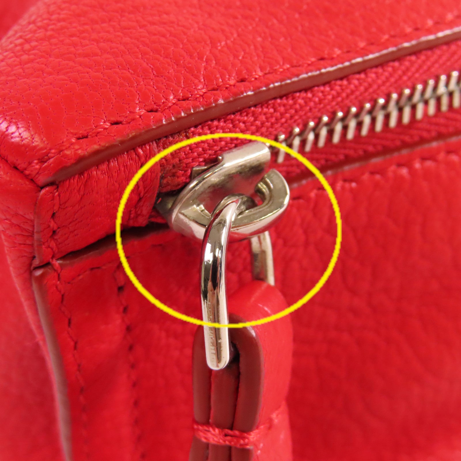 GIVENCHY 皮革Pandora Pouch with Handle銀扣手挽袋紅色