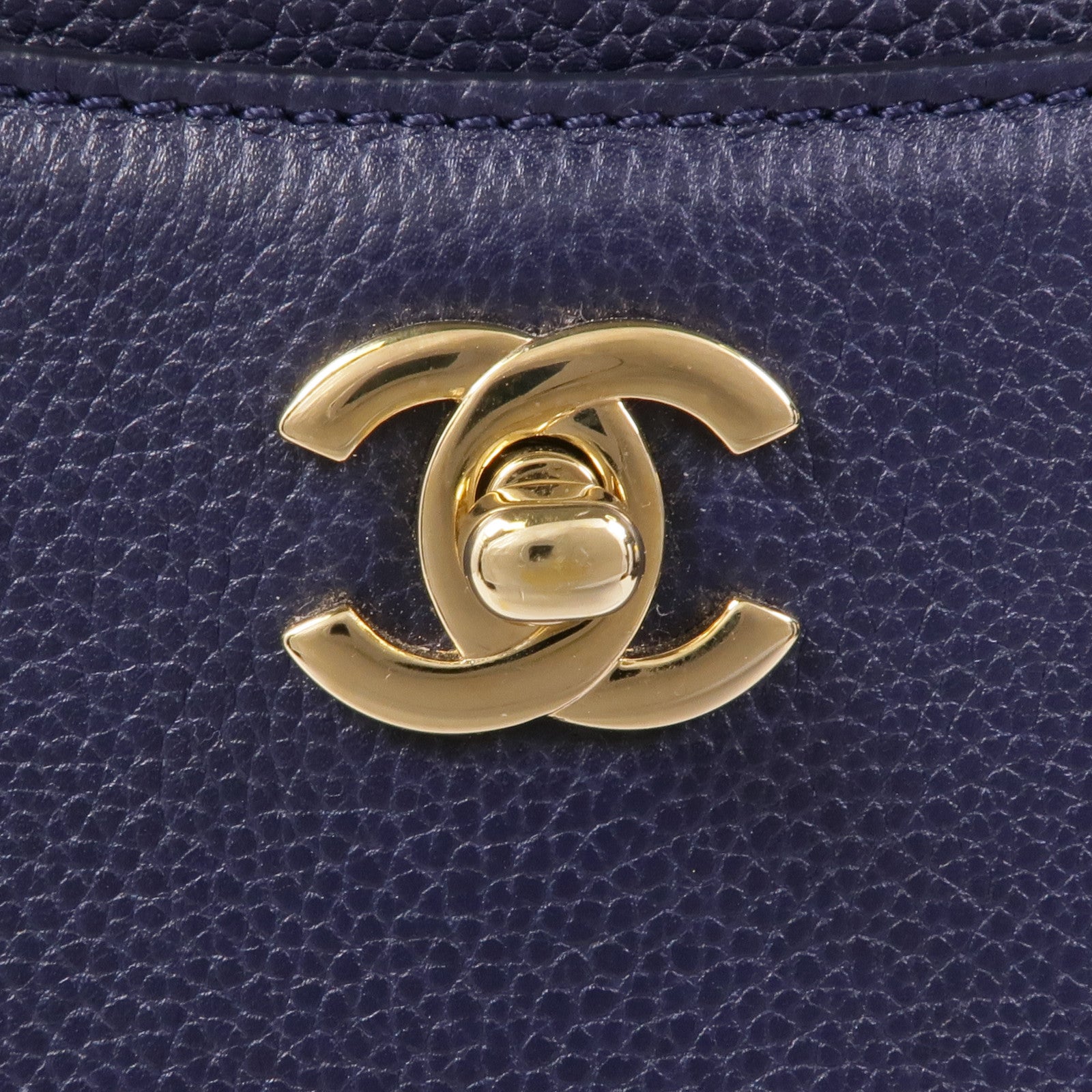 CHANEL 牛皮皮革Neo Executive 2way Shoulder Bag金扣手挽肩背兩用袋