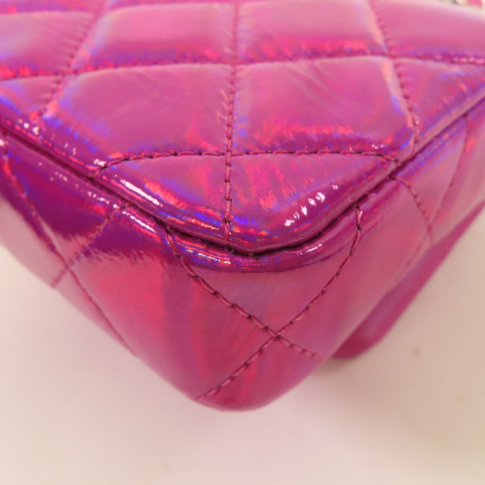 CHANEL 漆皮皮革Chain Handbag銀扣手挽袋虹彩粉紅色