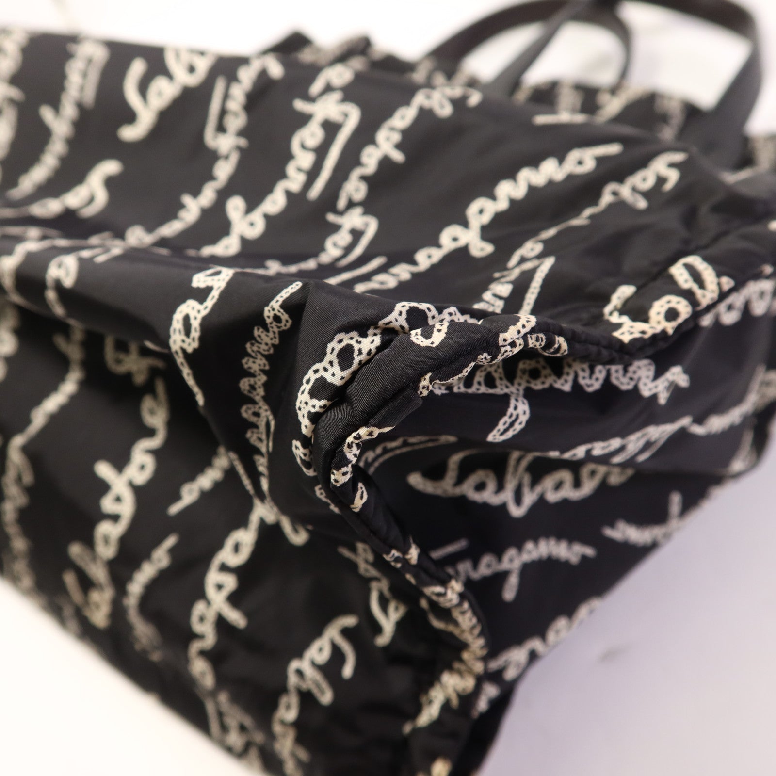 Salvatore Ferragamo 尼龍Tote Bag手挽袋