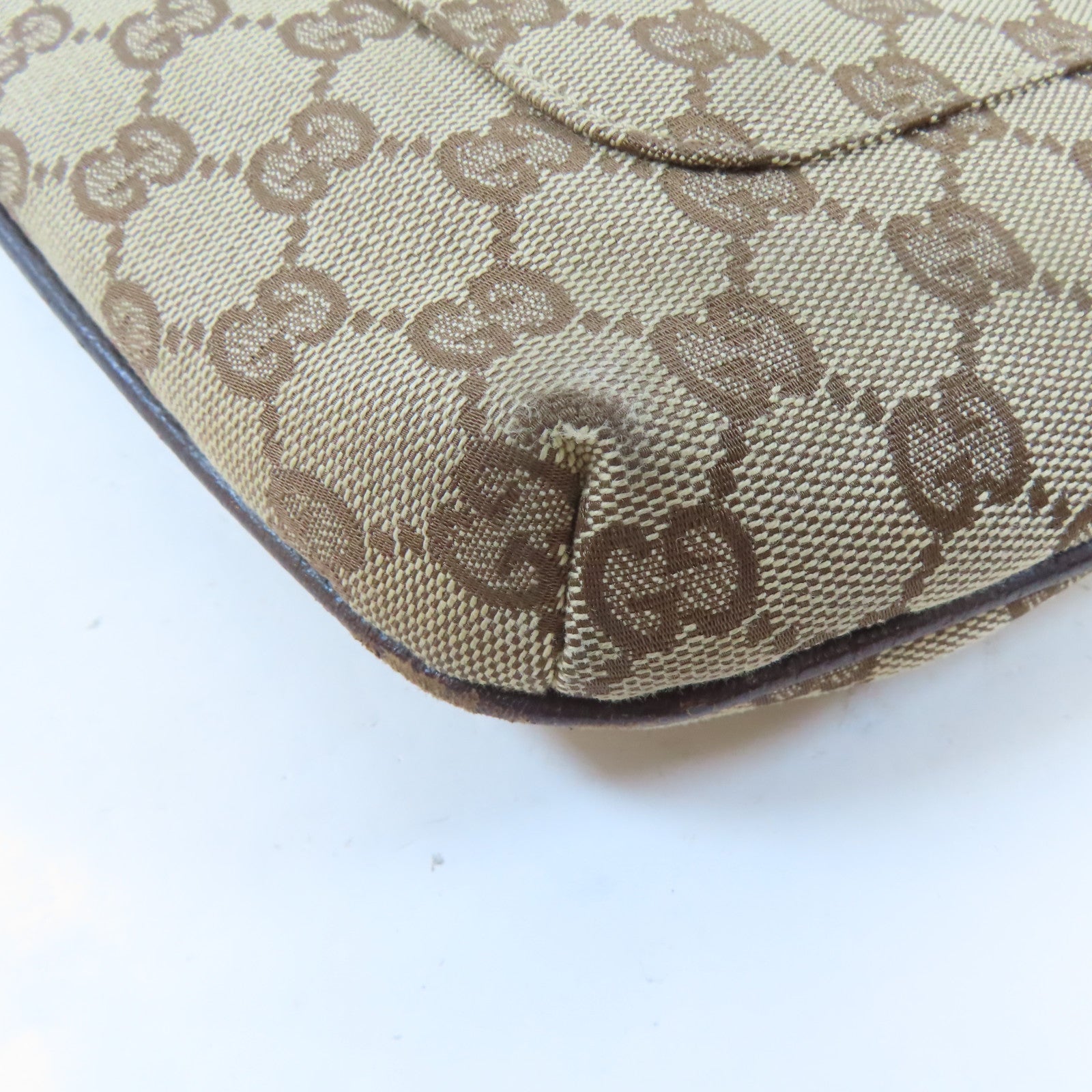 GUCCI 帆布Messenger Bag銀扣肩背袋啡色