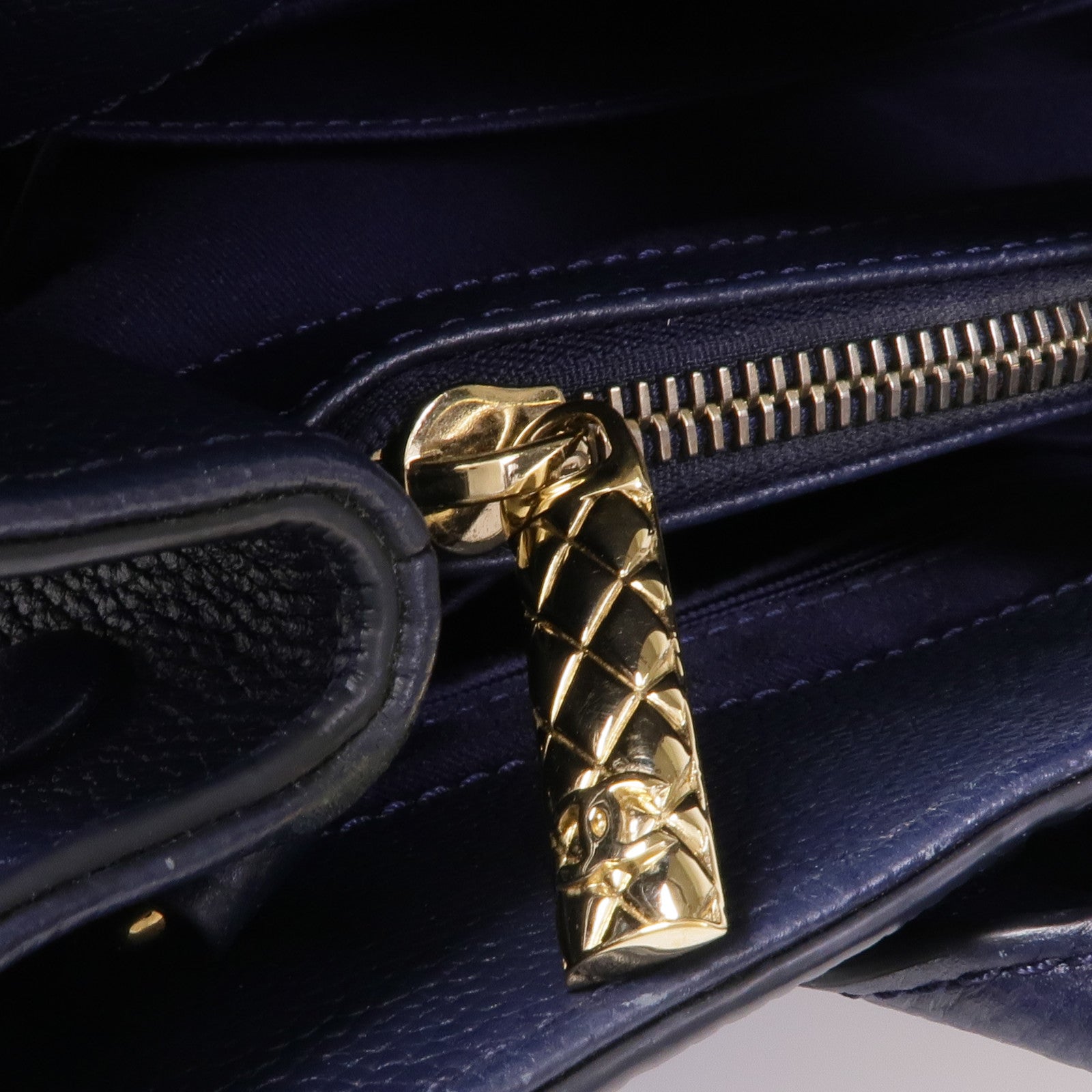 CHANEL 牛皮皮革Neo Executive 2way Shoulder Bag金扣手挽肩背兩用袋