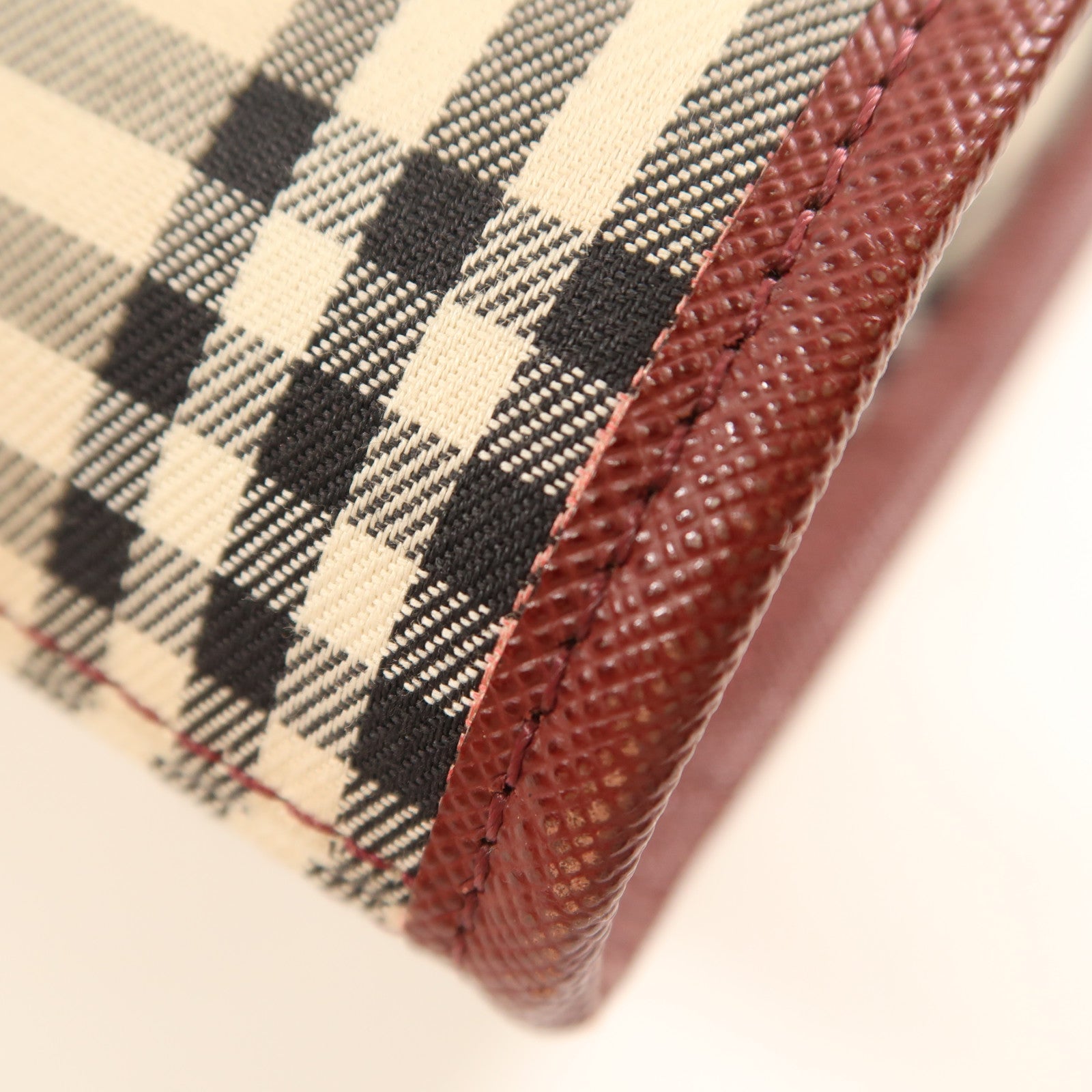 BURBERRY 帆布Shoulder Bag金扣肩背袋