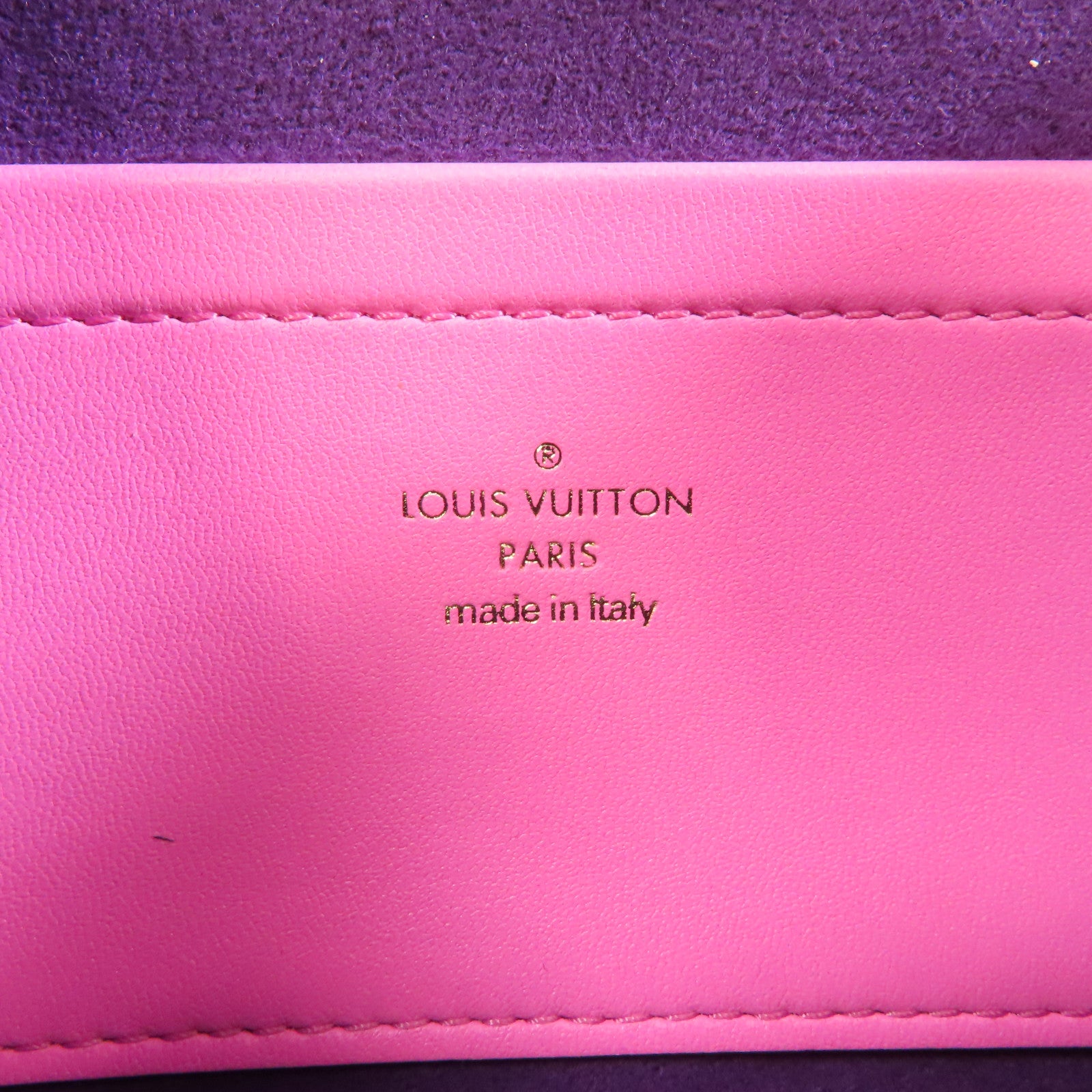 LOUIS VUITTON 羊皮皮革Pochette Coussin金扣鏈帶肩背袋粉紅色