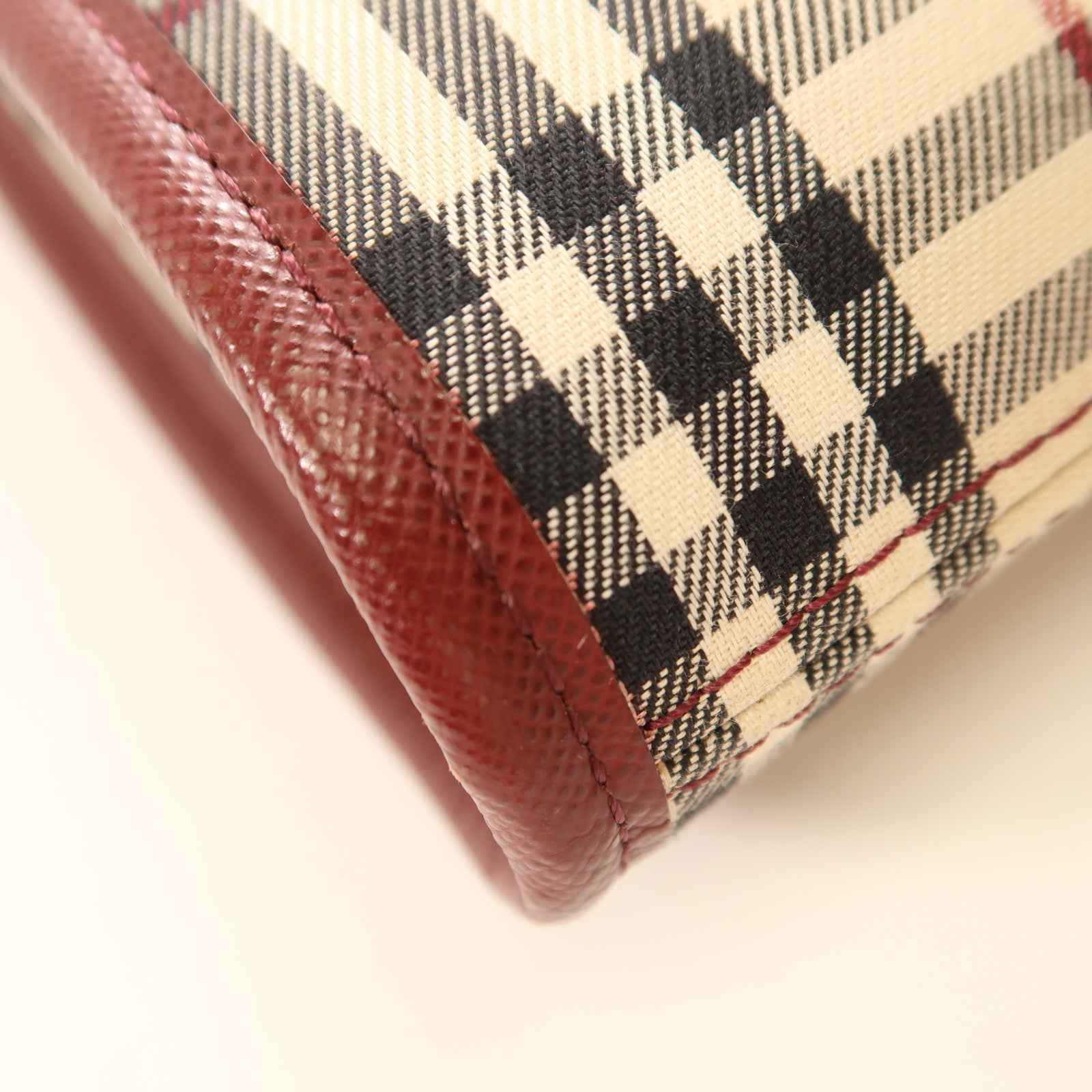BURBERRY 帆布Shoulder Bag金扣肩背袋