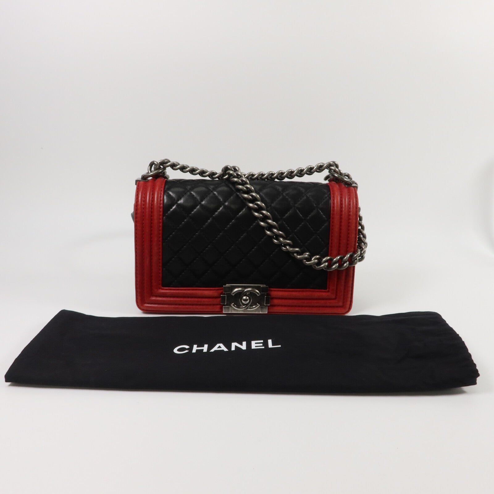 CHANEL 羊皮皮革Boy 25鏈帶肩背袋