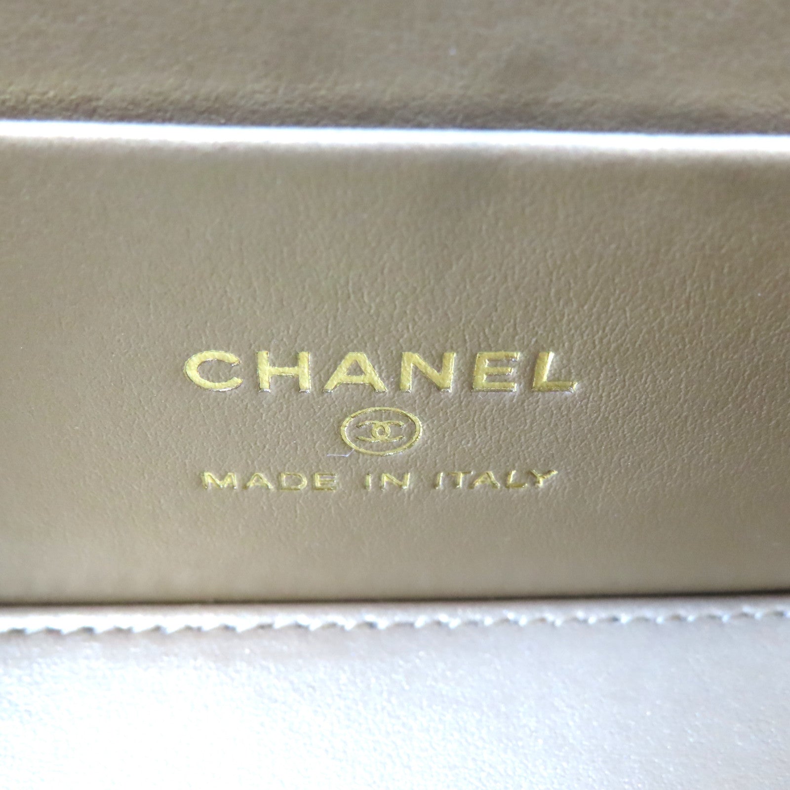 CHANEL 菱格羊皮皮革Vanity Bag金扣鏈帶肩背袋綠色