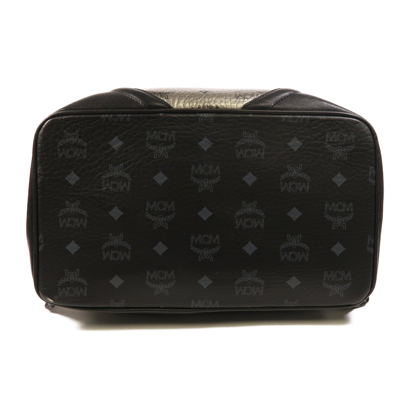 MCM 皮革Backpack銀扣背包
