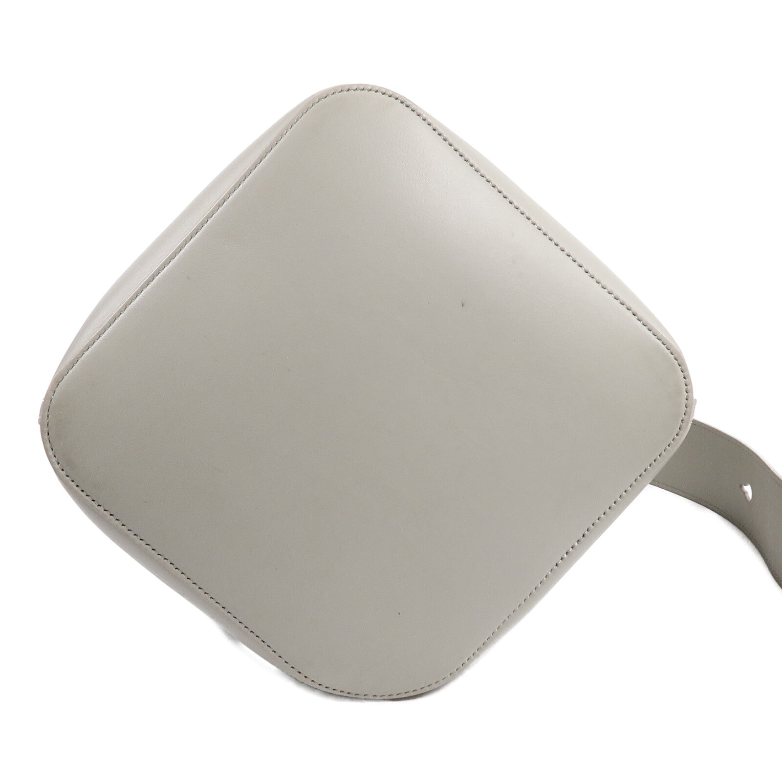 LOEWE 牛皮皮革Pebble Bucket Medium肩背袋