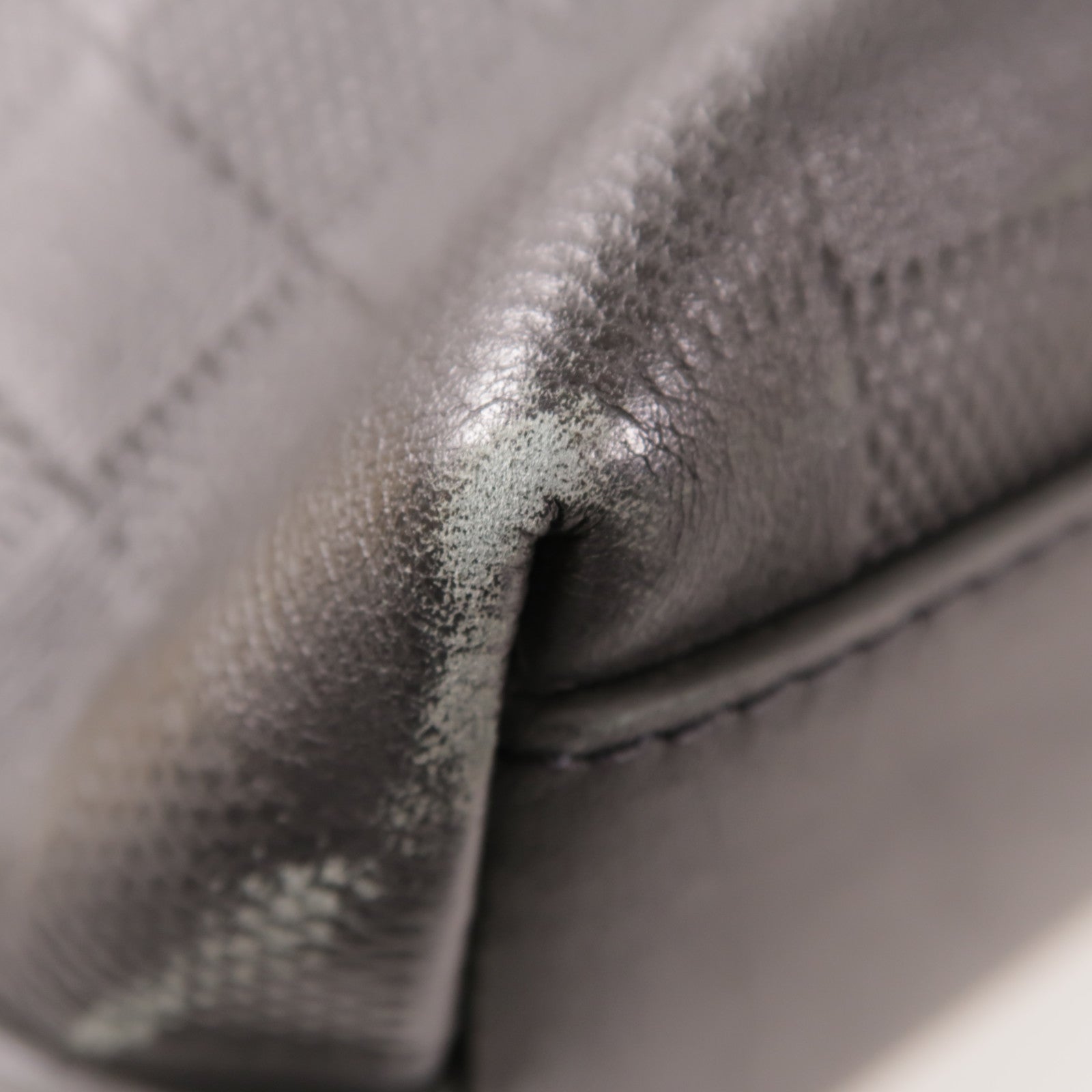 LOUIS VUITTON Damier Infini Discovery Messenger MM銀扣肩背袋