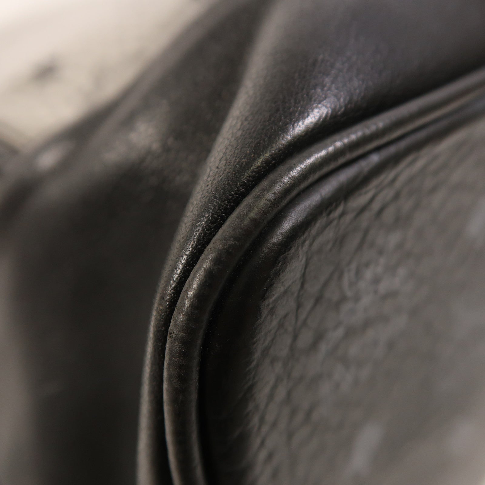MCM 皮革Backpack銀扣背包
