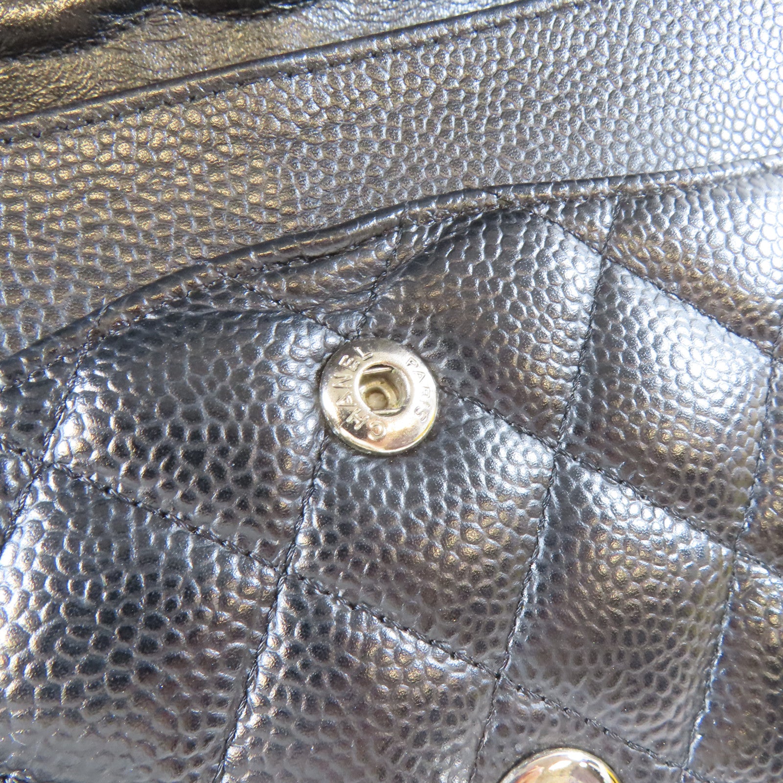 CHANEL 【激減優惠】菱格Caviar皮革Classic 25cm銀扣鏈帶肩背袋黒色