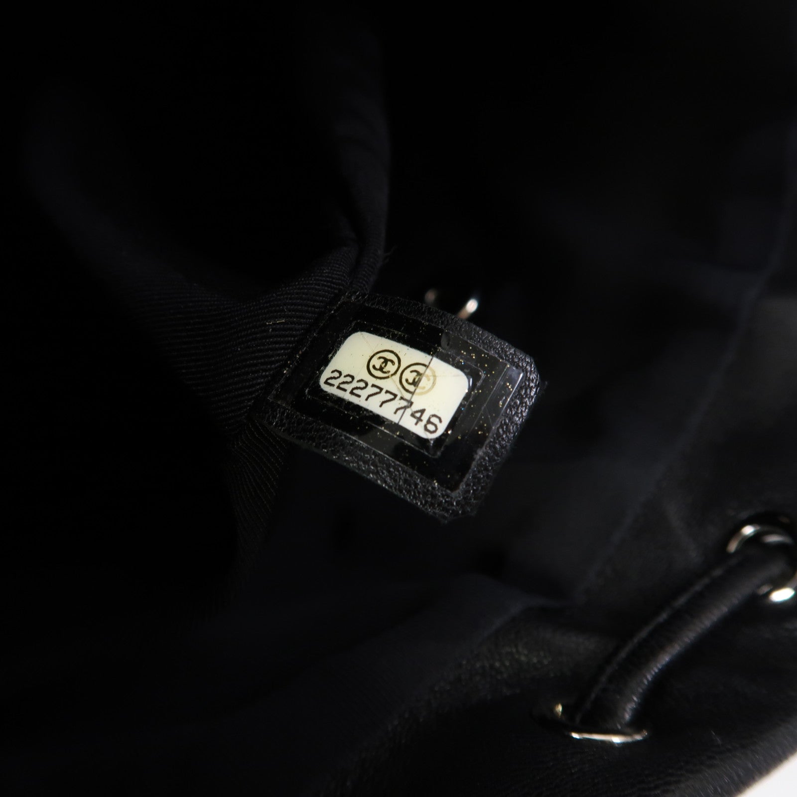 CHANEL 菱格牛皮皮革Backpack銀扣背包黑色