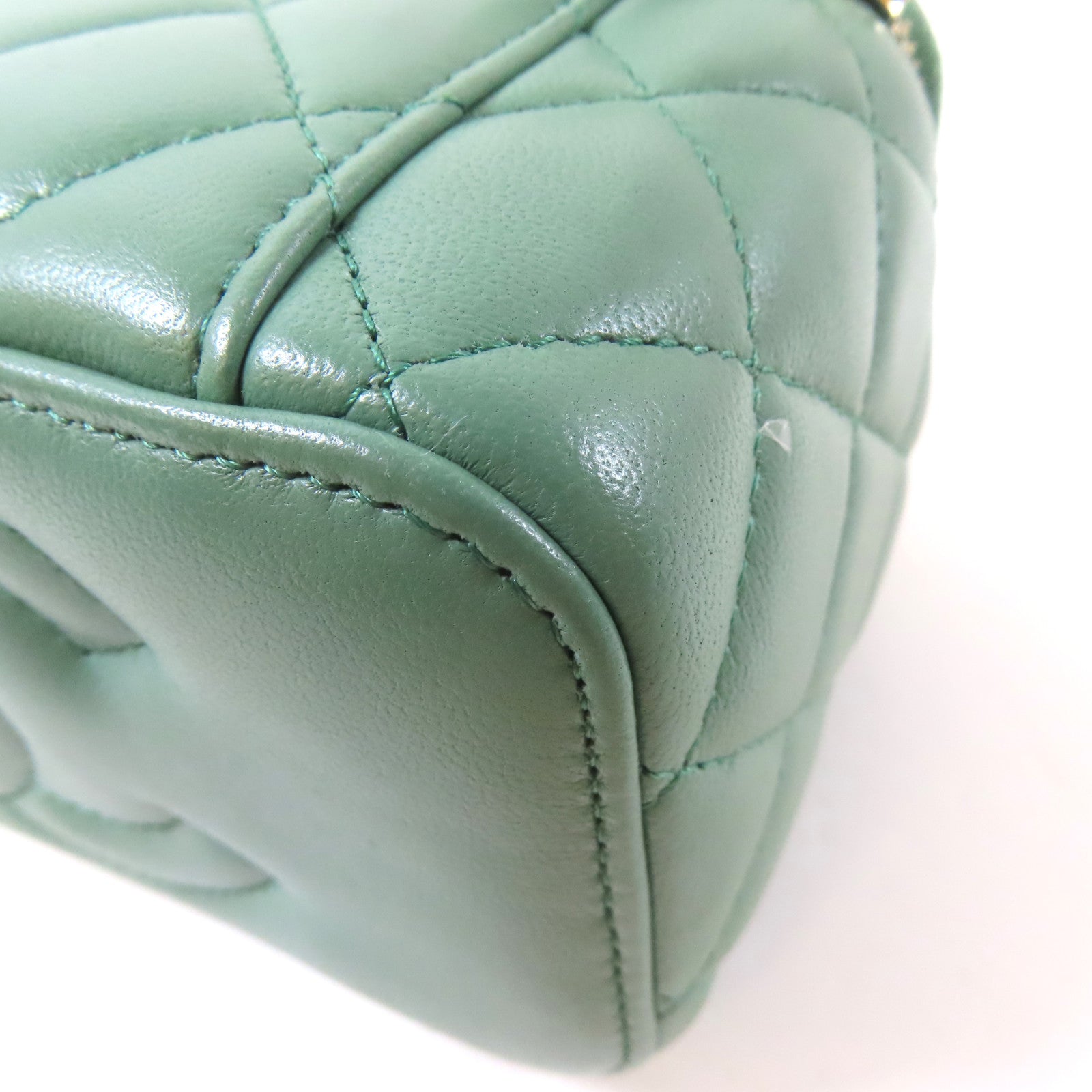 CHANEL 菱格羊皮皮革Vanity Bag金扣鏈帶肩背袋綠色