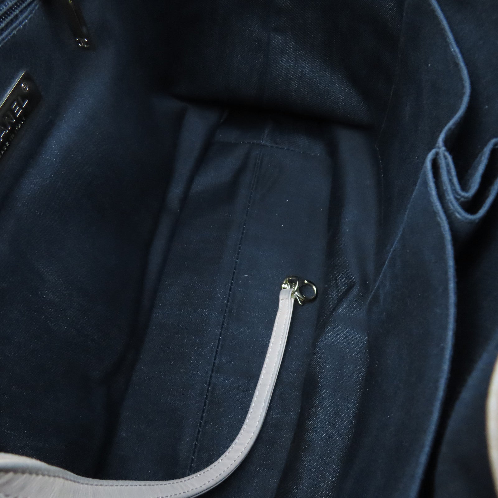 CHANEL 【激減優惠】菱格牛皮皮革Shoulder Bag金扣鏈帶肩背袋米色/黑色