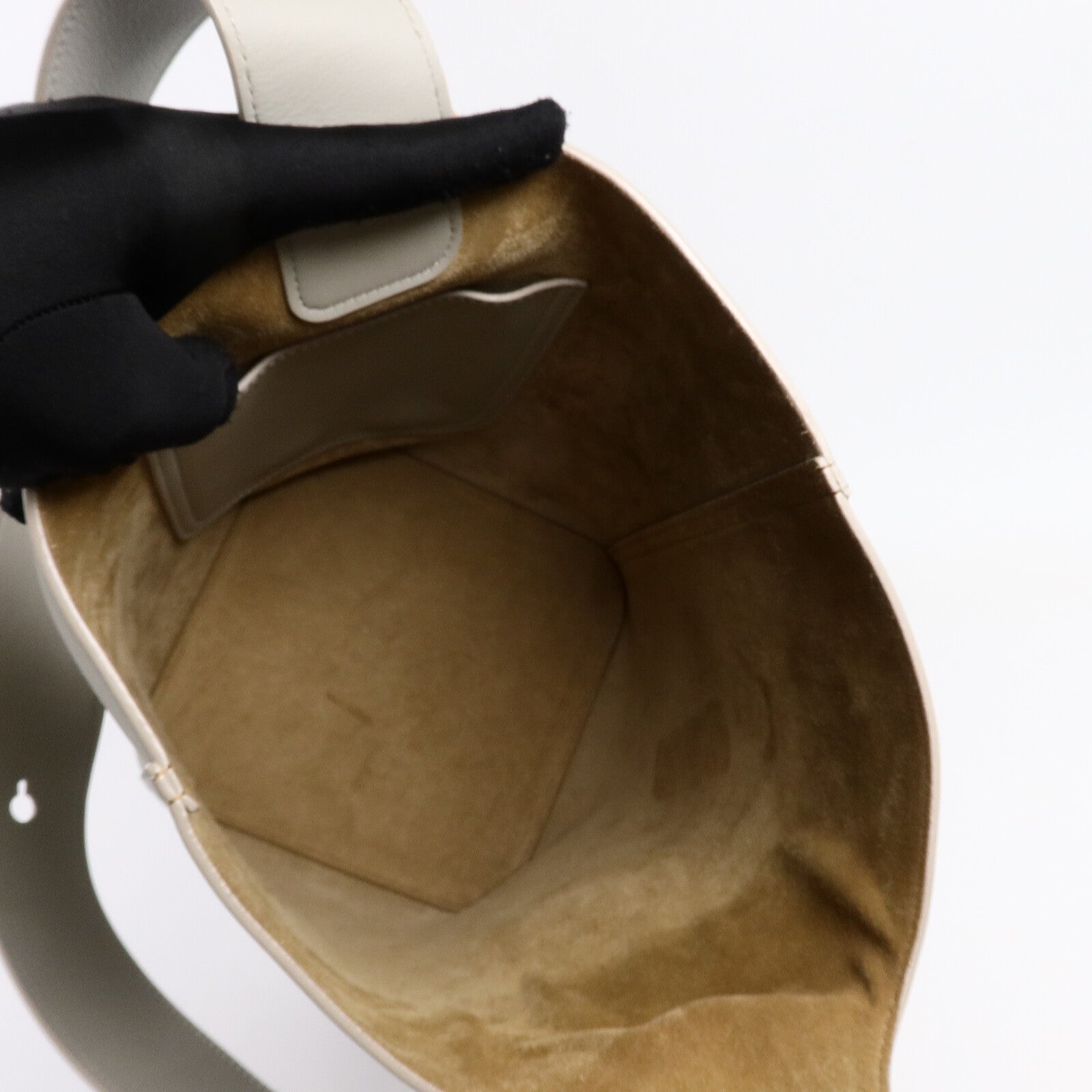 LOEWE 牛皮皮革Pebble Bucket Medium肩背袋
