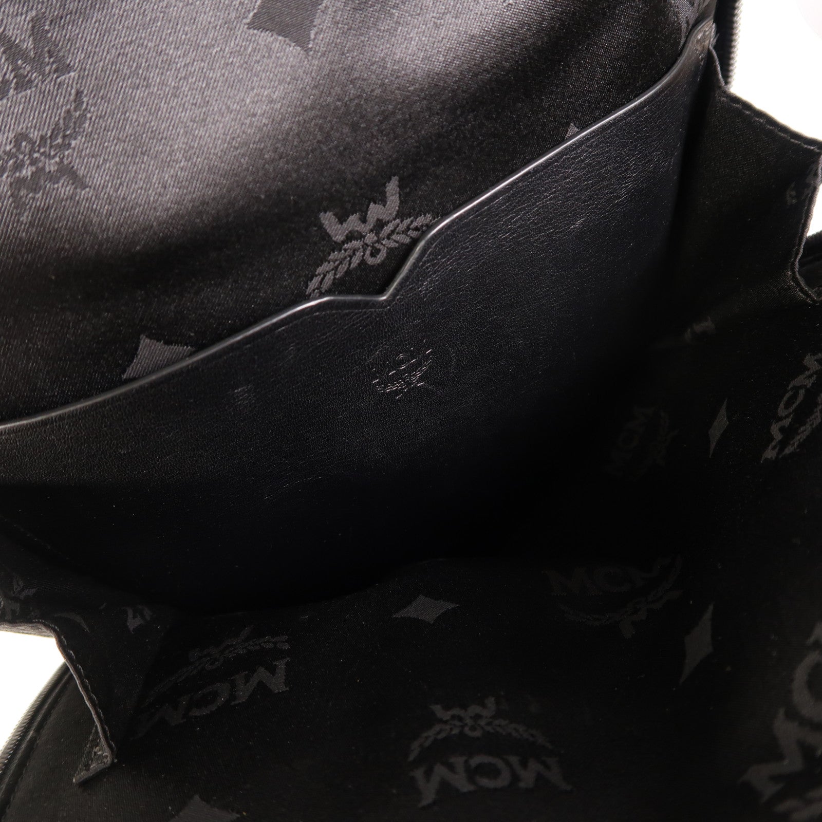 MCM 皮革Backpack銀扣背包