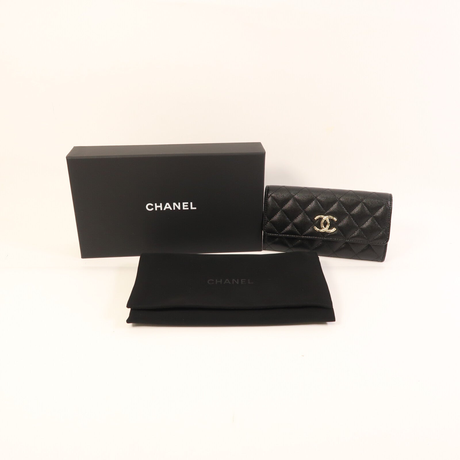 CHANEL 牛皮皮革Long Wallet金扣長錢包