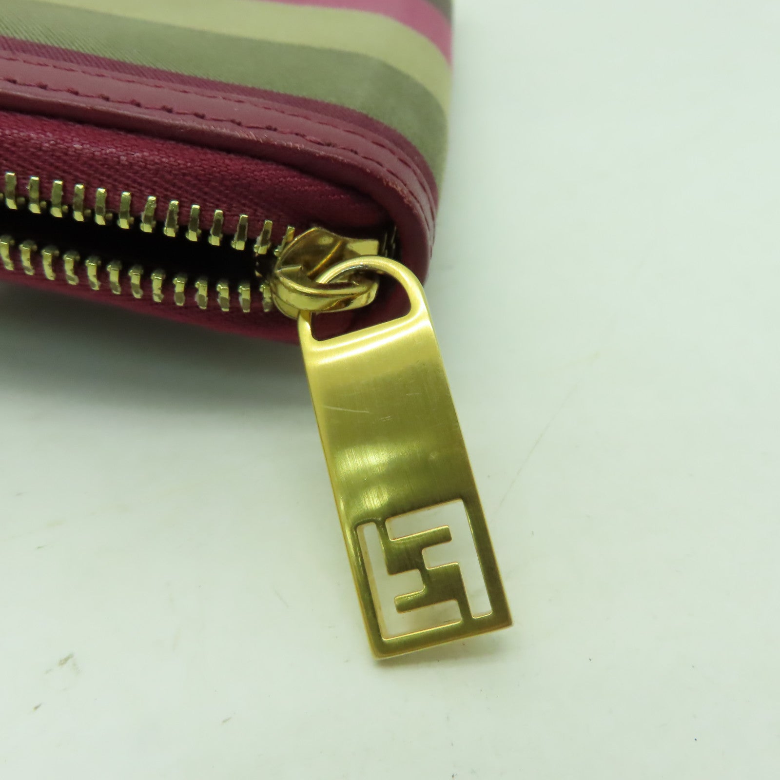 FENDI 【清倉大減價】帆布Wallet金扣長錢包紅色