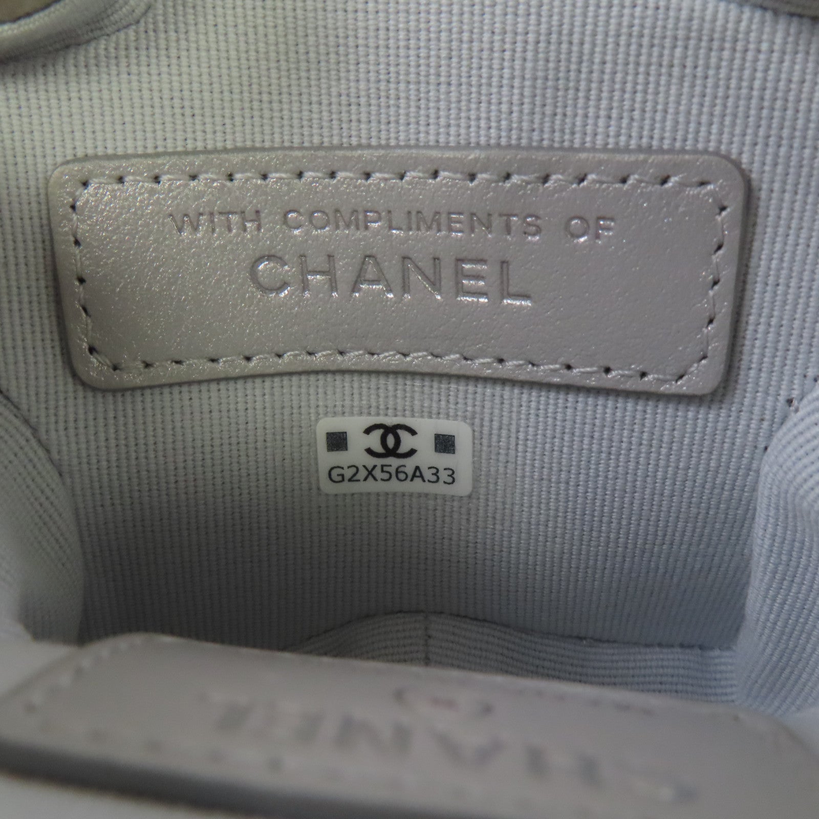 CHANEL 菱格羊皮皮革Star Coin Case銀扣零錢包銀色