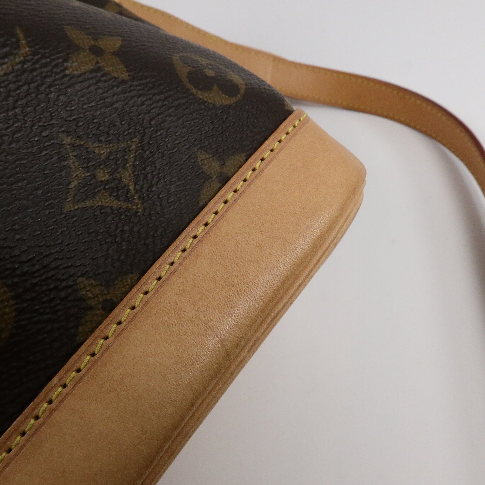 LOUIS VUITTON Monogram Noe BB肩背袋