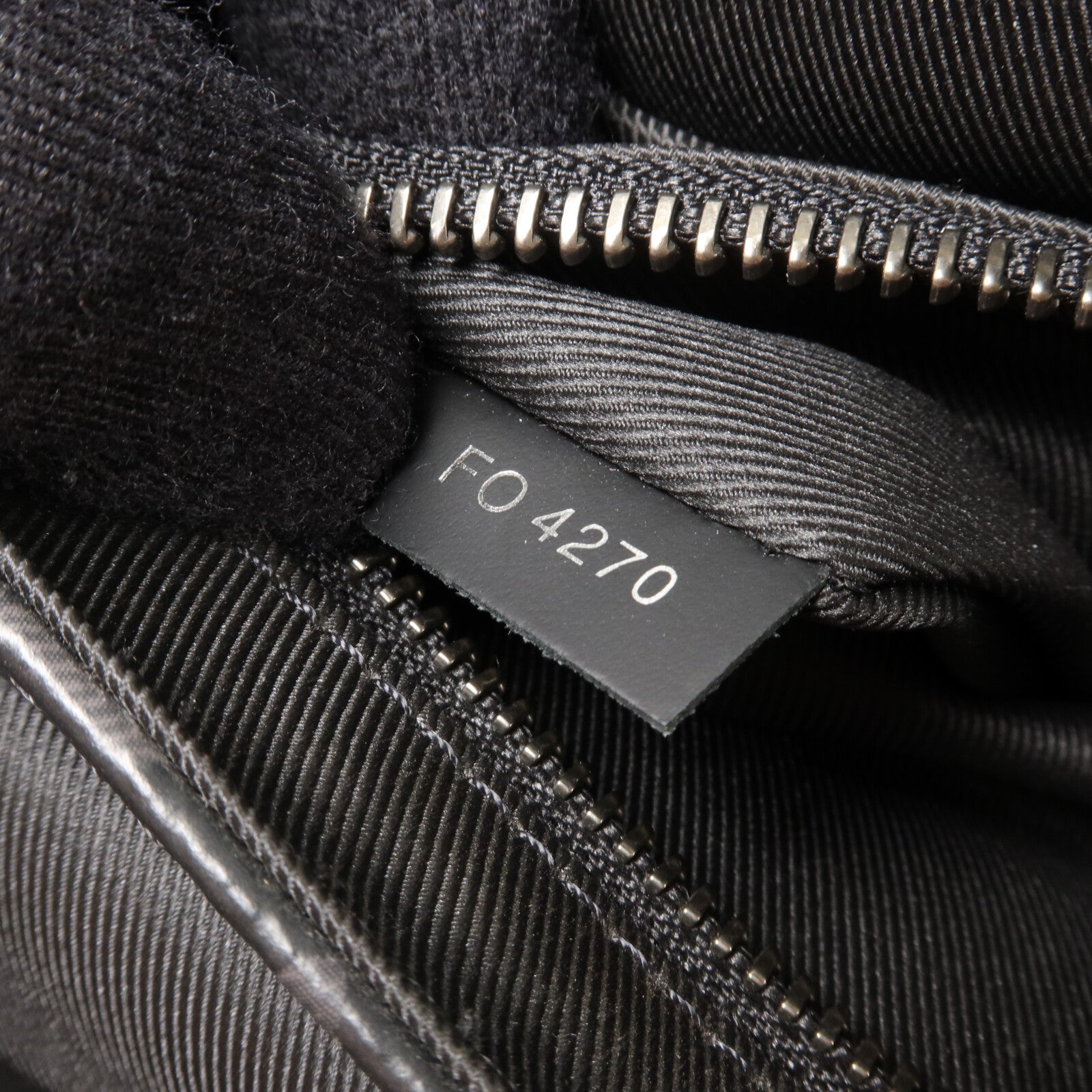 LOUIS VUITTON 【激減優惠】Monogram Eclipse Messenger PM Voyager肩背袋