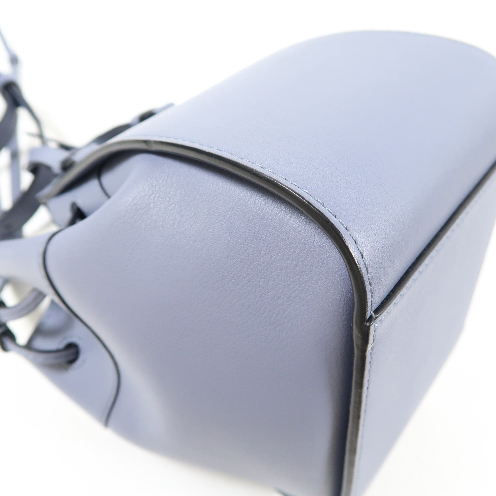 LOEWE 牛皮皮革Mini Hammock手挽肩背兩用袋