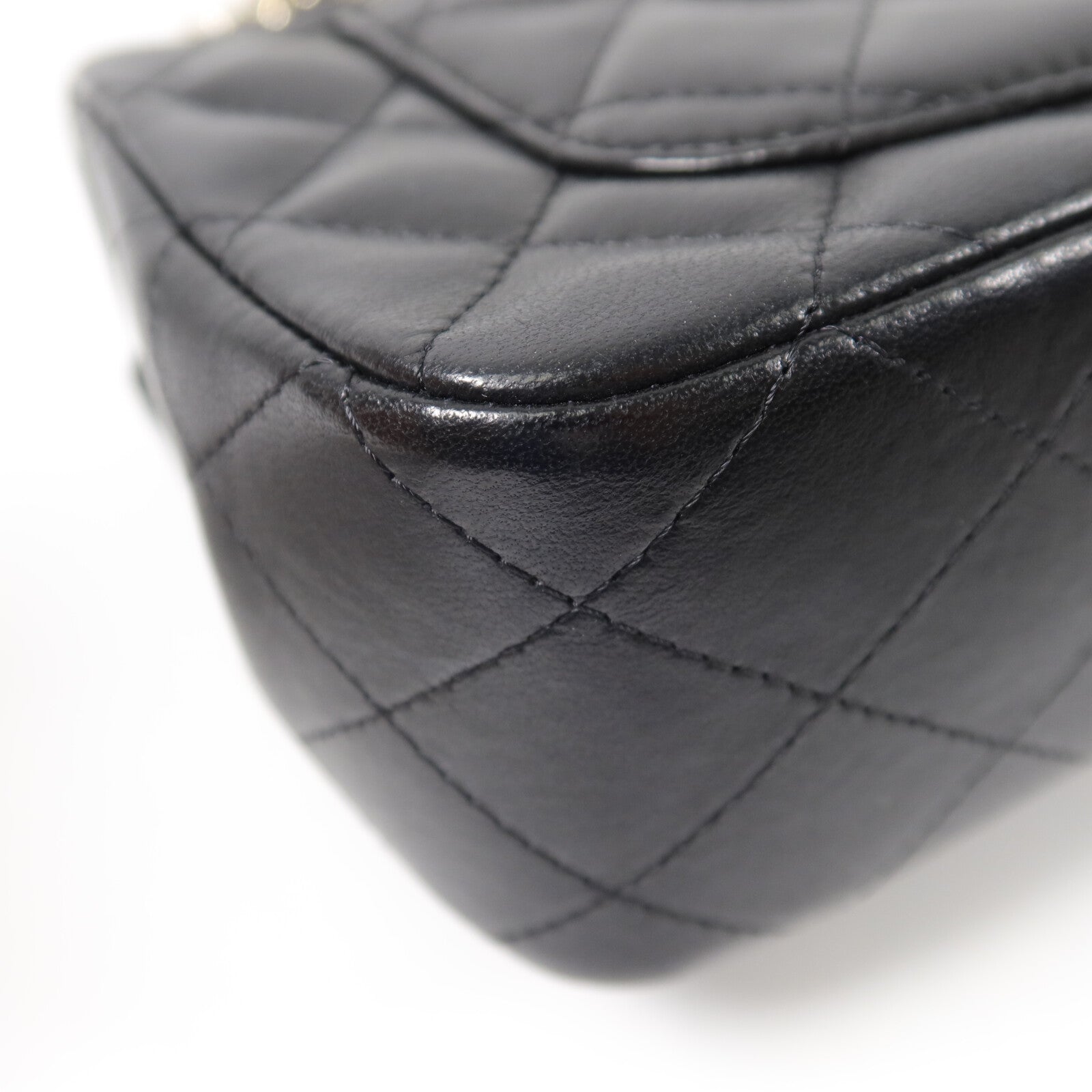 CHANEL 羊皮皮革Valentine Charms Mini Flap Bag鏈帶肩背袋