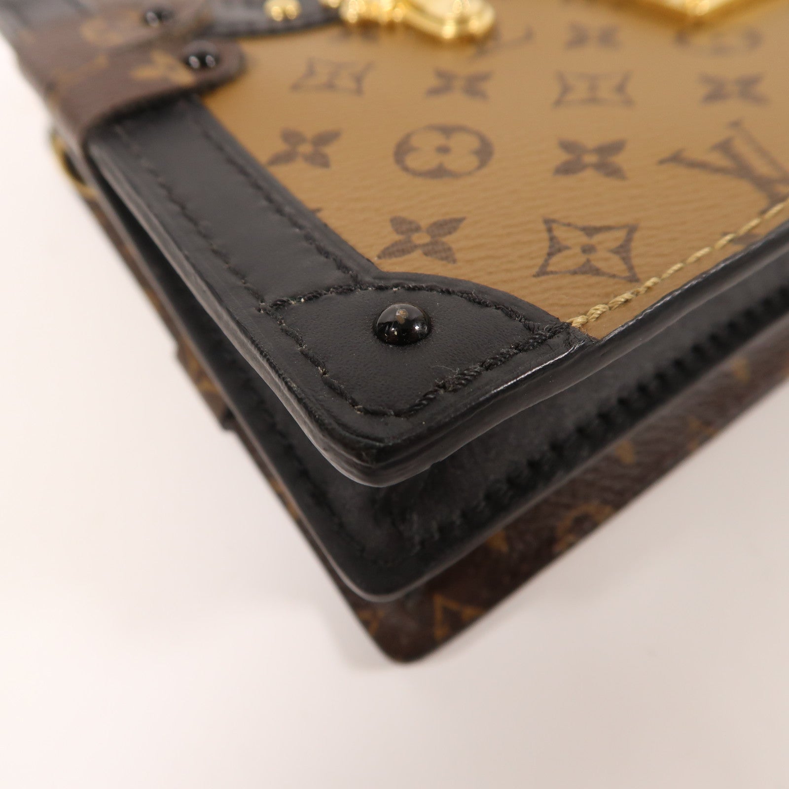 LOUIS VUITTON Monogram Reverse Trunk Clutch金扣肩背袋棕色