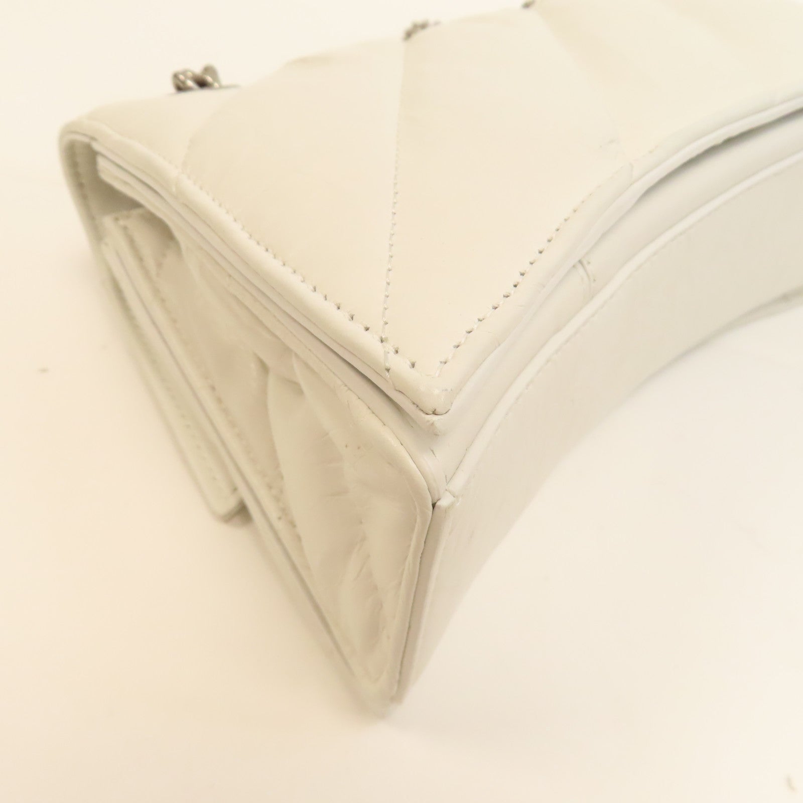 BALENCIAGA 牛皮皮革Crush Small Chain Bag銀扣鏈帶肩背袋白色