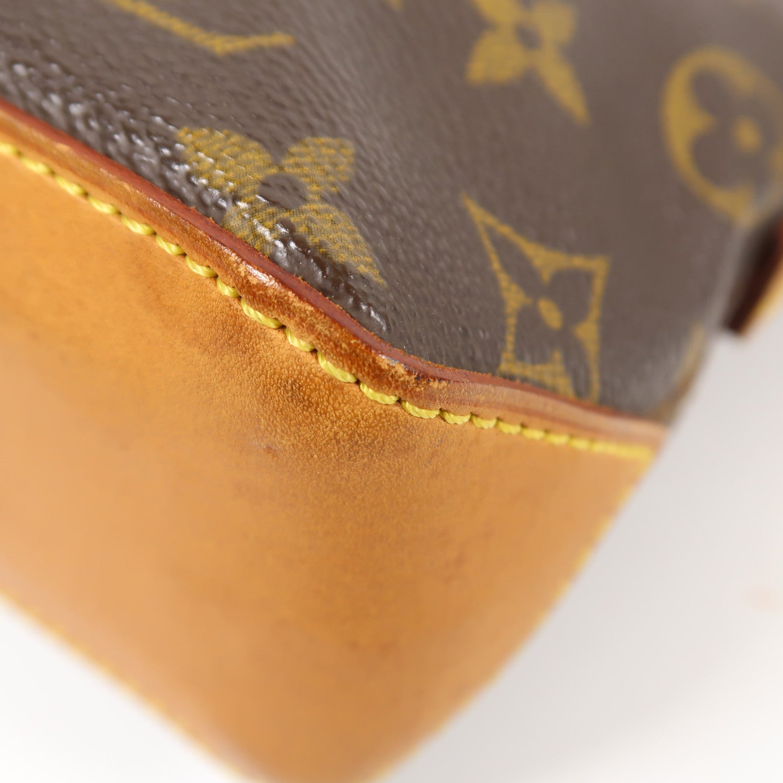 LOUIS VUITTON Monogram Trotteur金扣肩背袋啡色