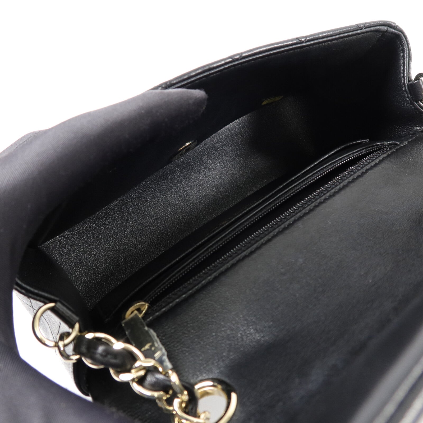 CHANEL 羊皮皮革Valentine Charms Mini Flap Bag鏈帶肩背袋